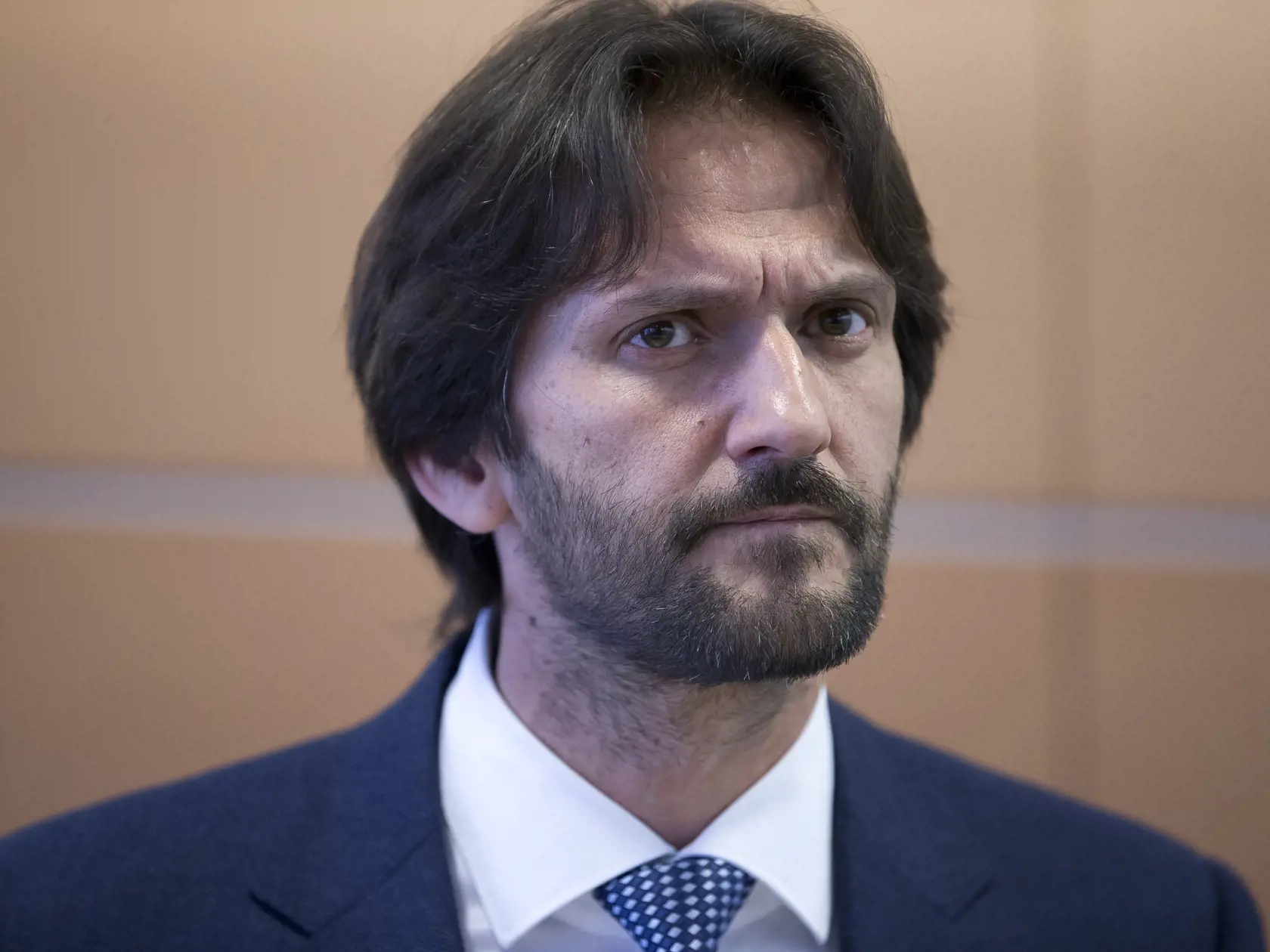 Bývalý minister vnútra Robert Kaliňák priznáva, že sa v hoteli Hilton stretával s obvineným podnikateľom Jozefom Brhelom.
