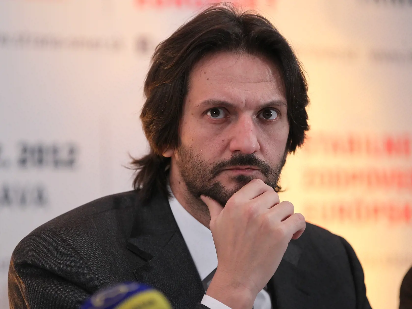 Bývalý minister vnútra Robert Kaliňák priznáva, že sa v hoteli Hilton stretával s obvineným podnikateľom Jozefom Brhelom.