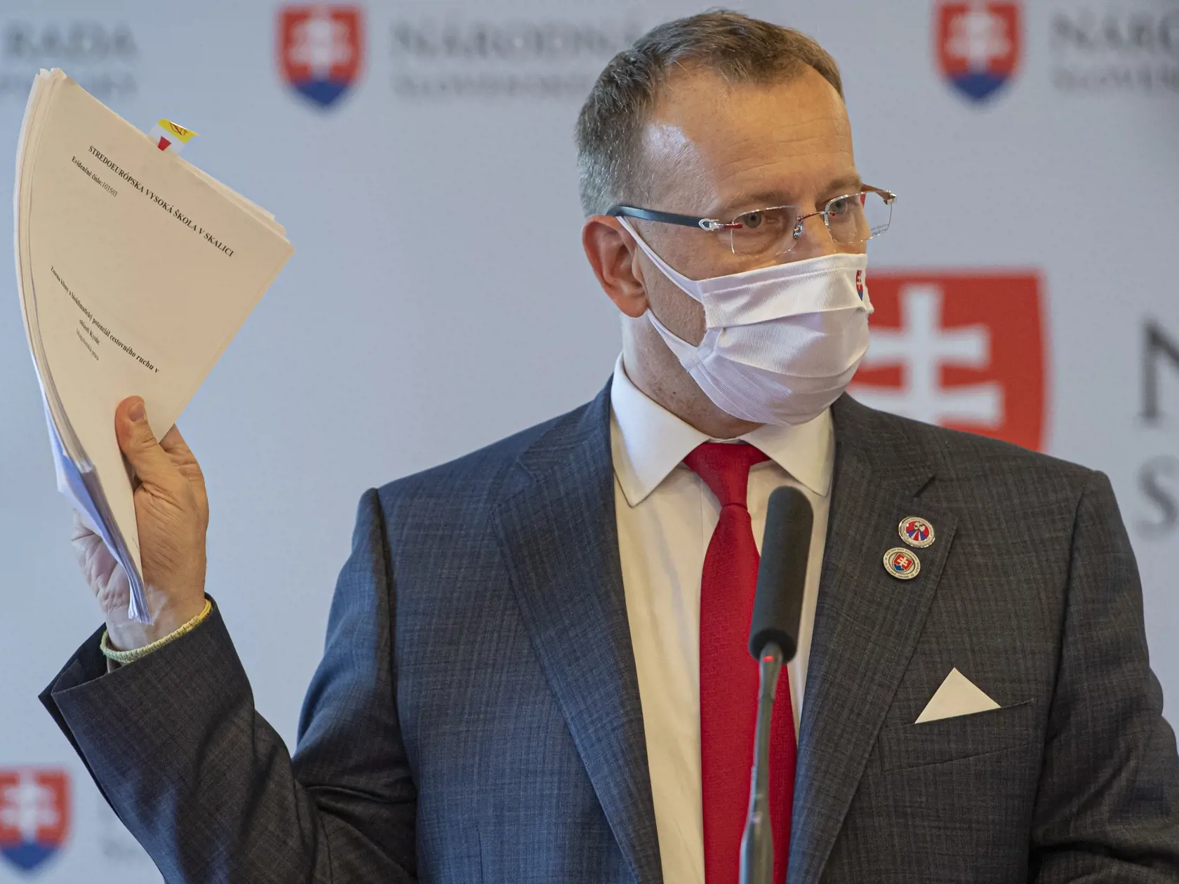 Na snímke predseda Národnej rady SR Boris Kollár počas brífingu ohľadom svojej diplomovej práce.  Bratislava, 23. júna 2020.  FOTO TASR - Michal Svítok