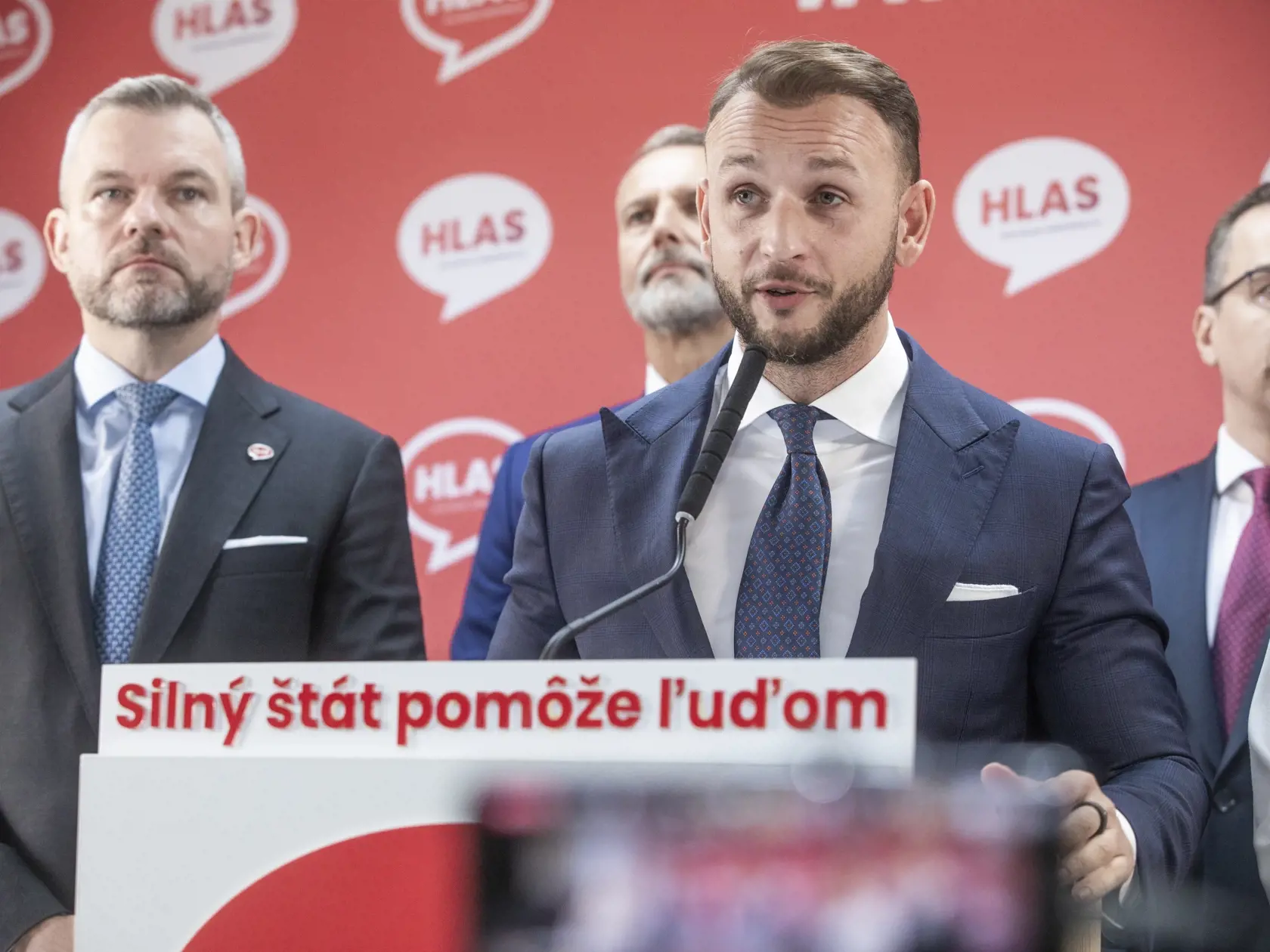 Na snímke je tlačová konferencia strany Hlas - SD na ktorej predstavila svoje nominácie na ministrov v novej vláde. Na fotke je nominant na ministra vnútra Matúš Šutaj Eštok.

