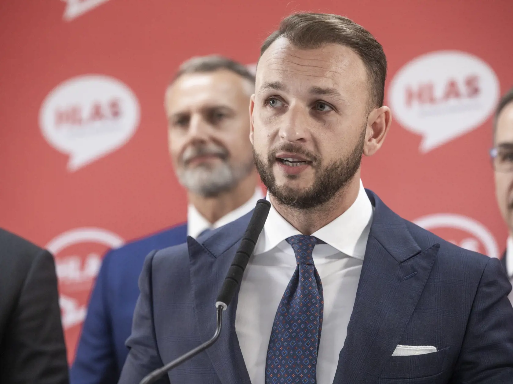 Na snímke je tlačová konferencia strany Hlas - SD na ktorej predstavila svoje nominácie na ministrov v novej vláde. Na fotke je nominant na ministra vnútra Matúš Šutaj Eštok.

