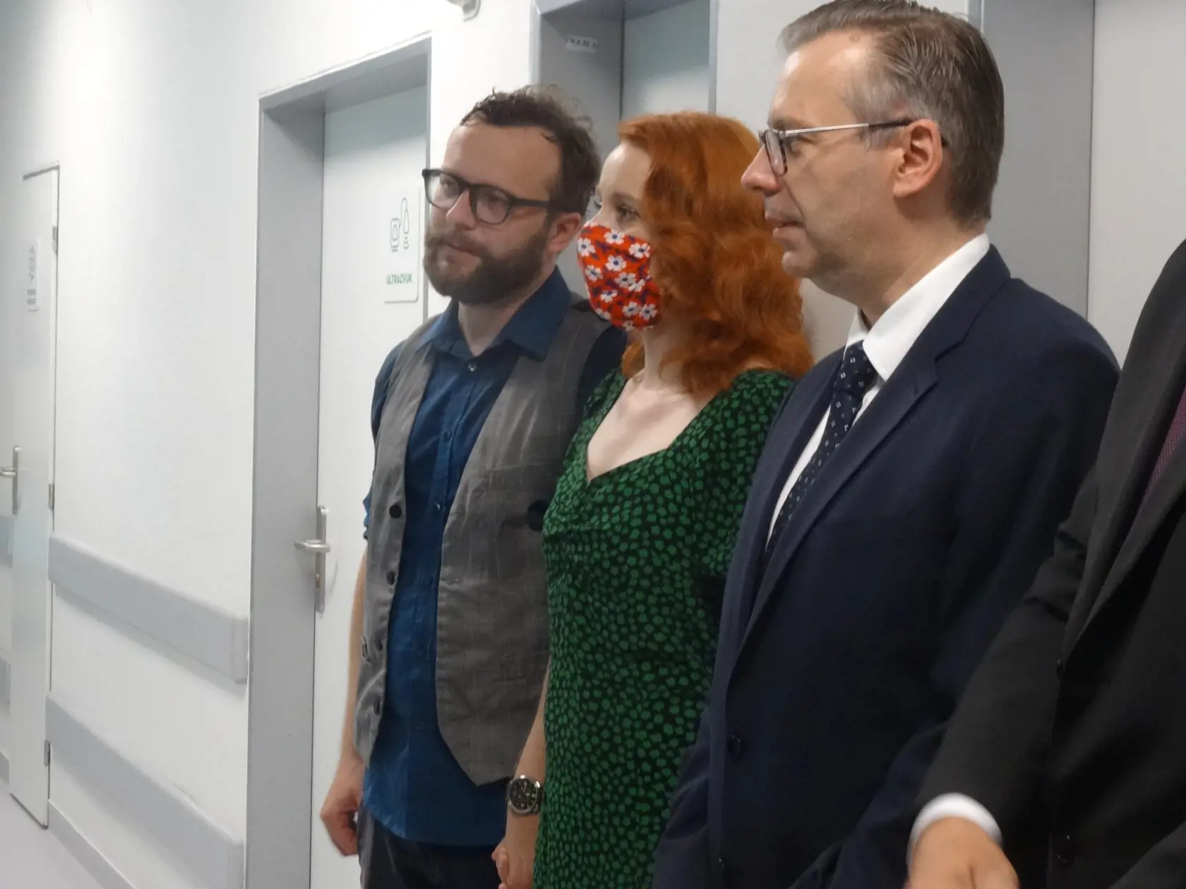 Manželia Husovskí s generálnym riaditeľom Vladimírom Dvorovým.
