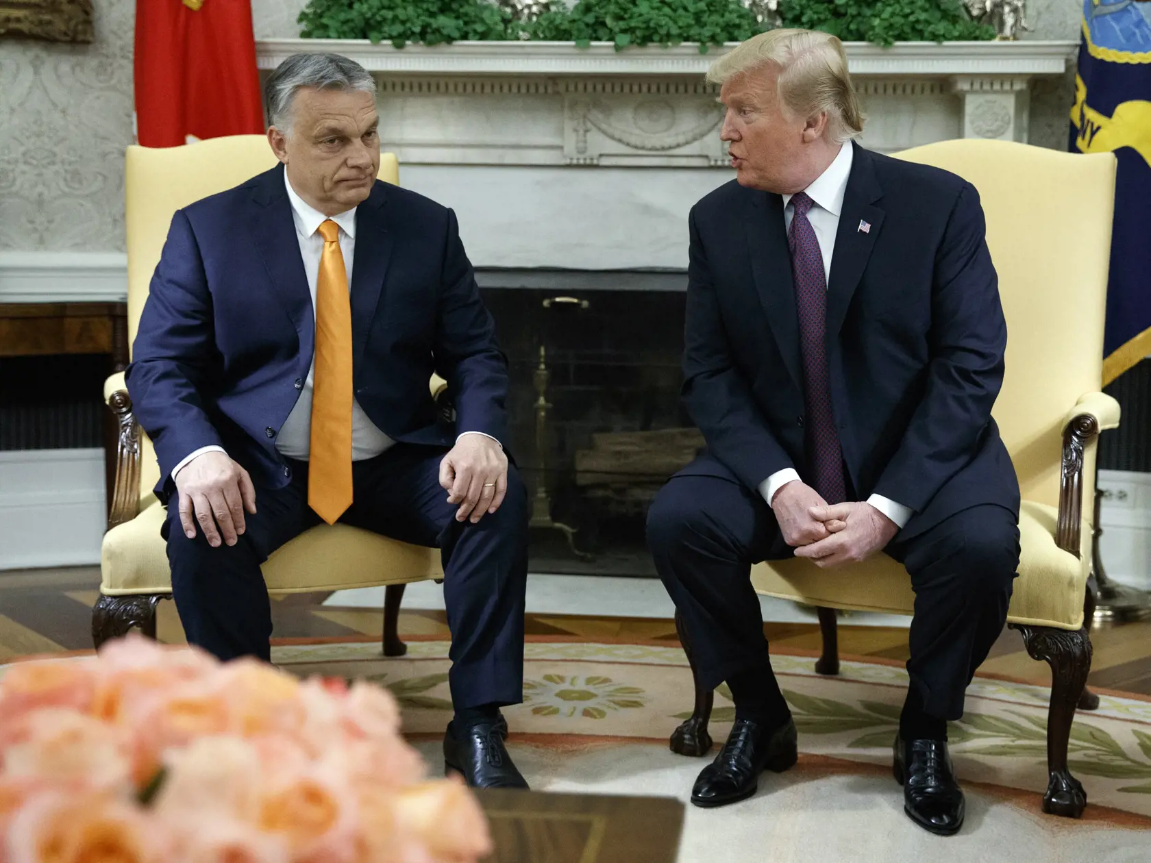 KK19 Washington - Americký prezident Donald Trump (vpravo) a maďarský premiér Viktor Orbán počas stretnutia v Bielom dome 13. mája 2019 vo Washingtone.