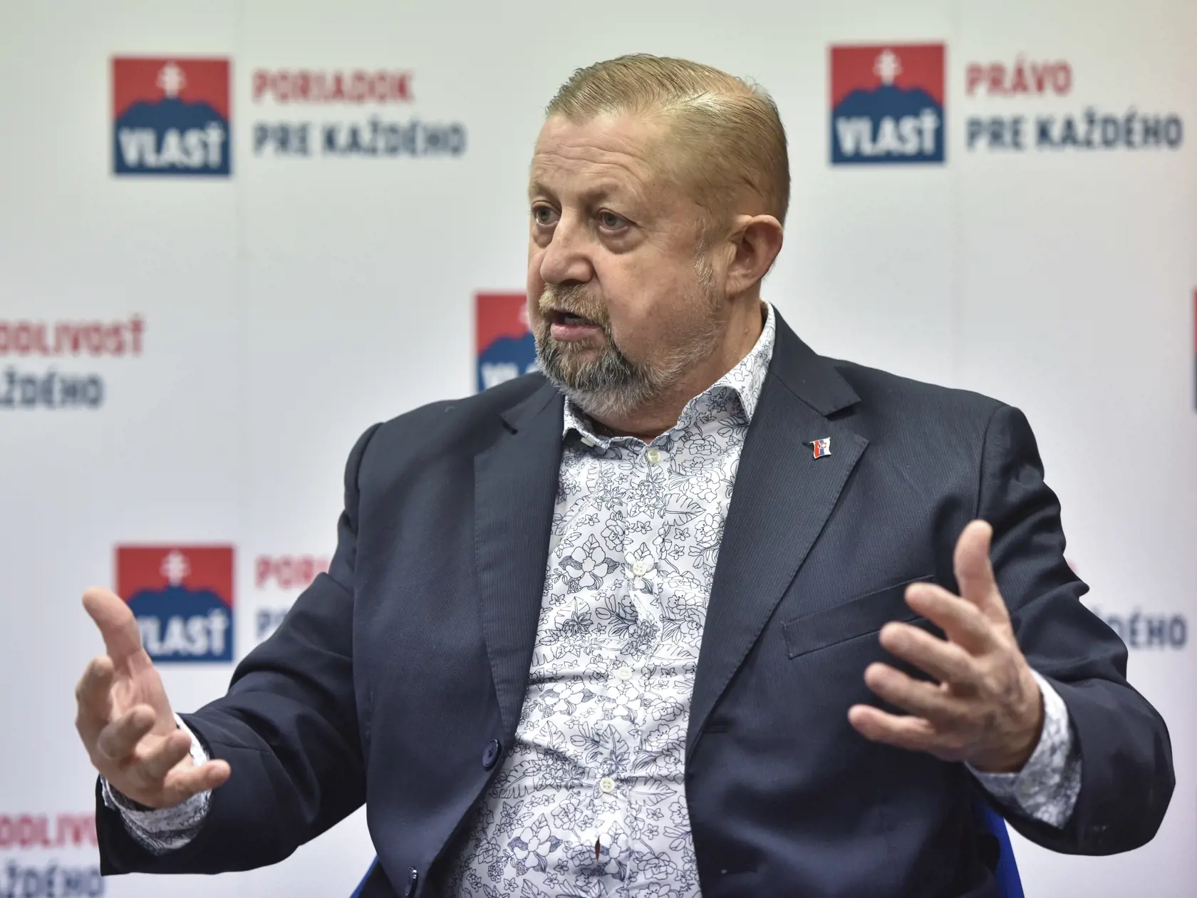 Slota povedal, že voliť by mali ľudia Štefana Harabina.