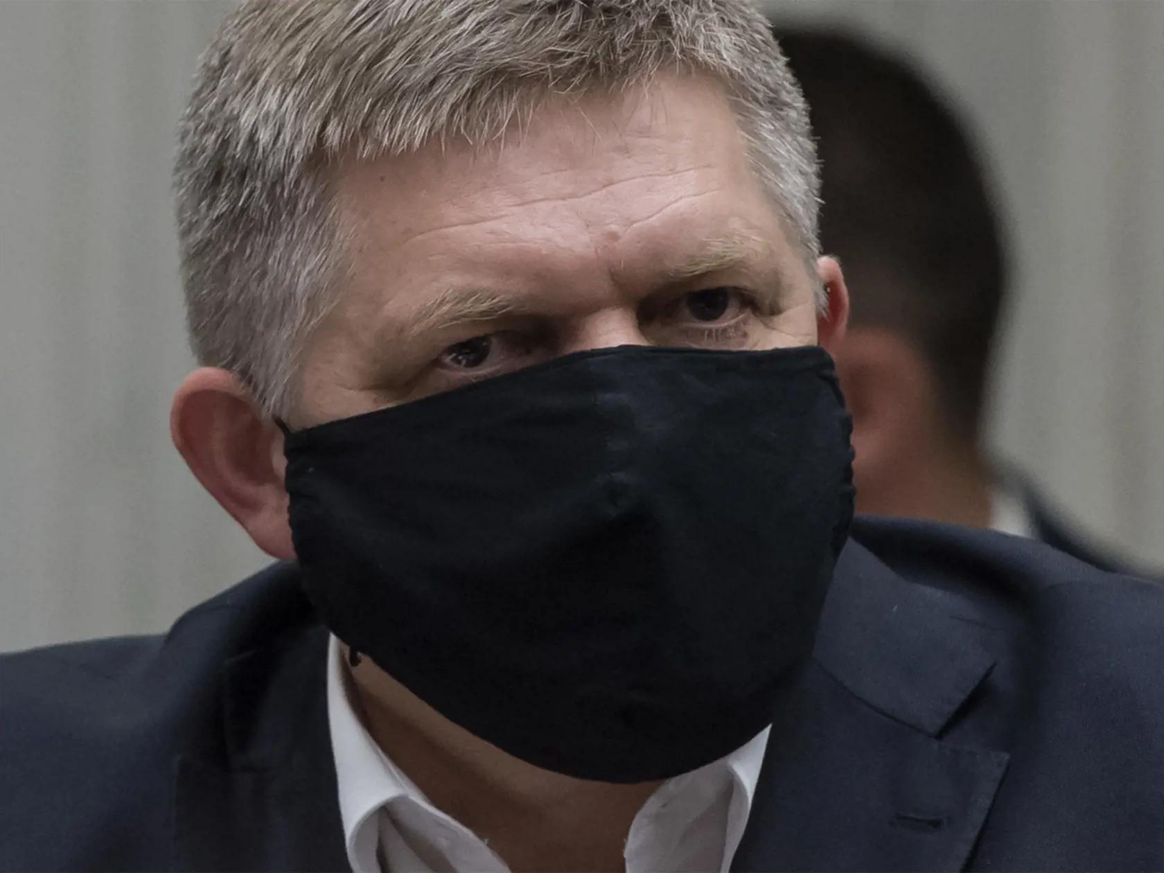 Robert Fico v pondelok ráno musel vyhľadať lekársku pomoc.