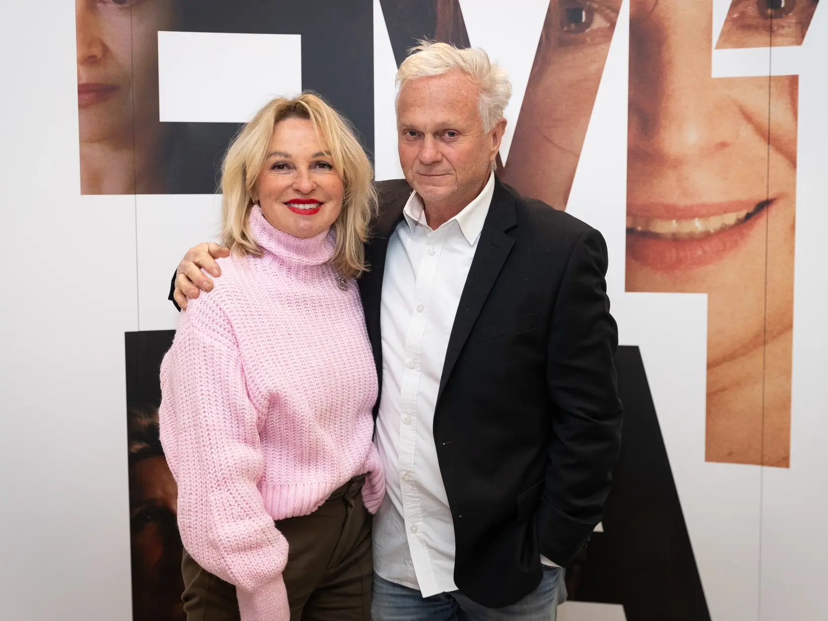 Slávnostná premiéra filmu Emília. Na snímke Ján Kuric a Simona Bubánová.