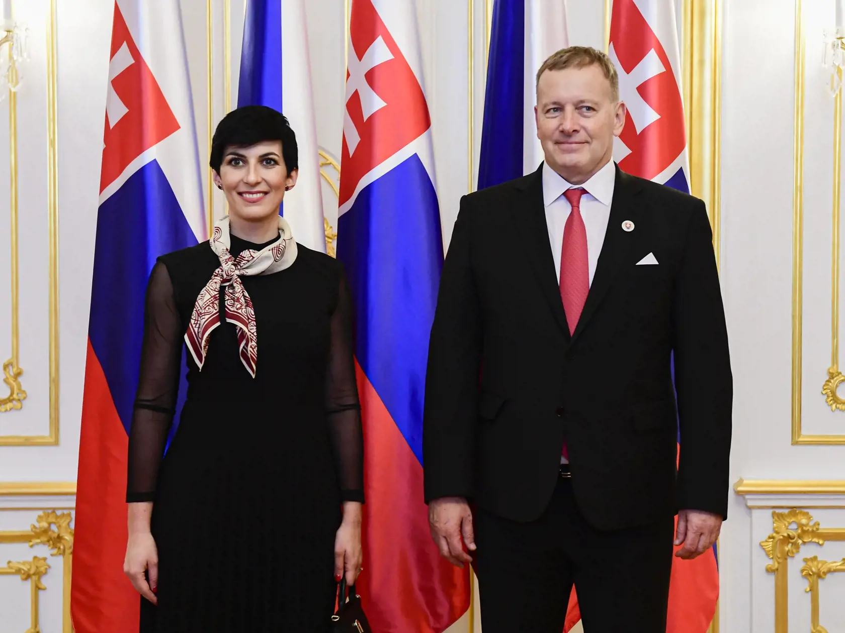 Boris Kollár nám tvrdil, že sa nestrihal, pretože boli dlho zavreté holičstvá.