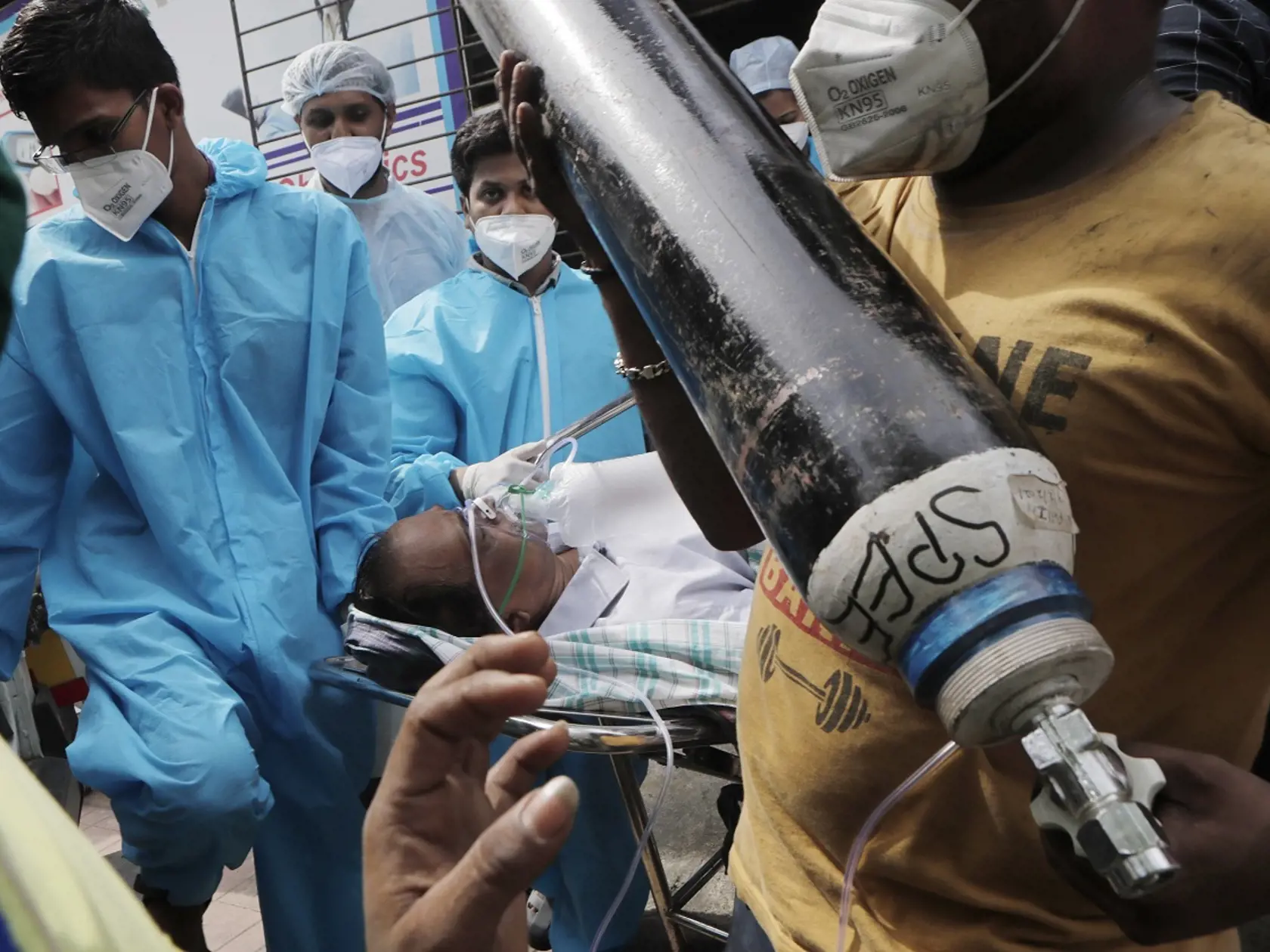 India nezvláda boj s koronavírusom