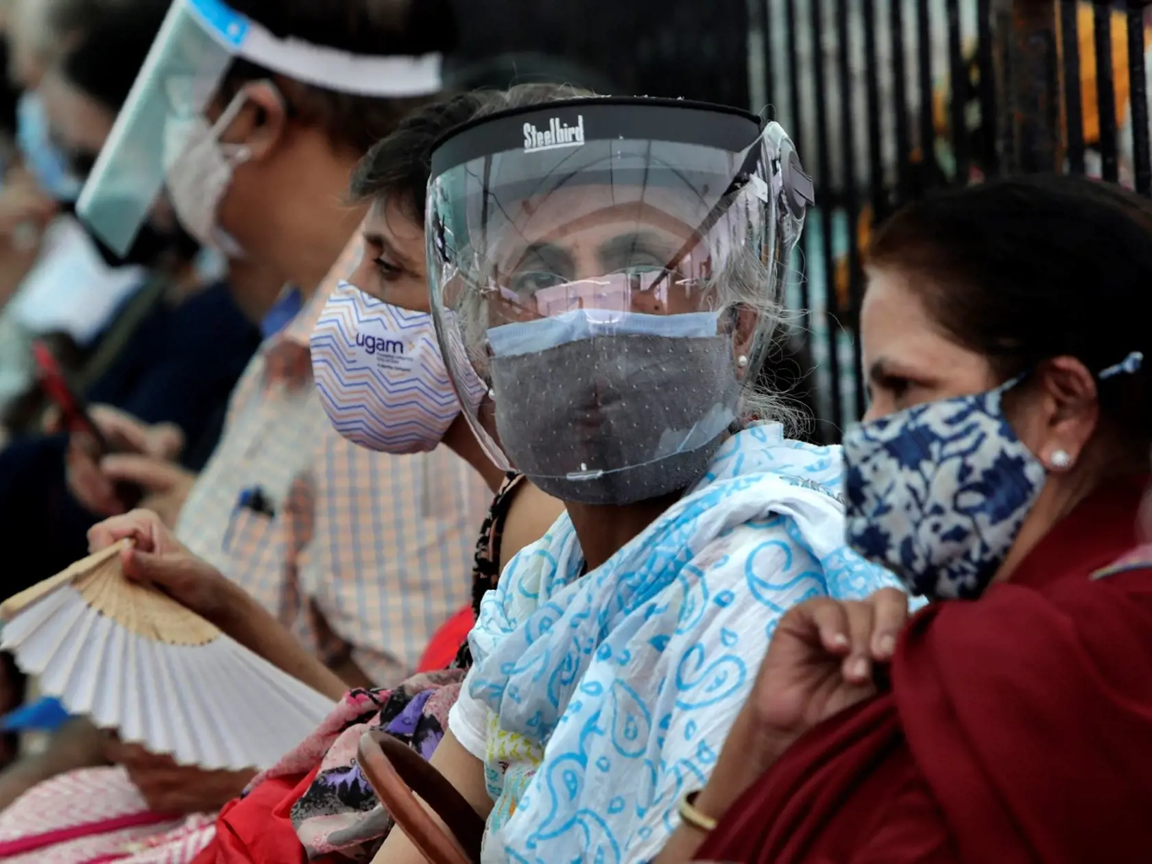 India nezvláda boj s koronavírusom