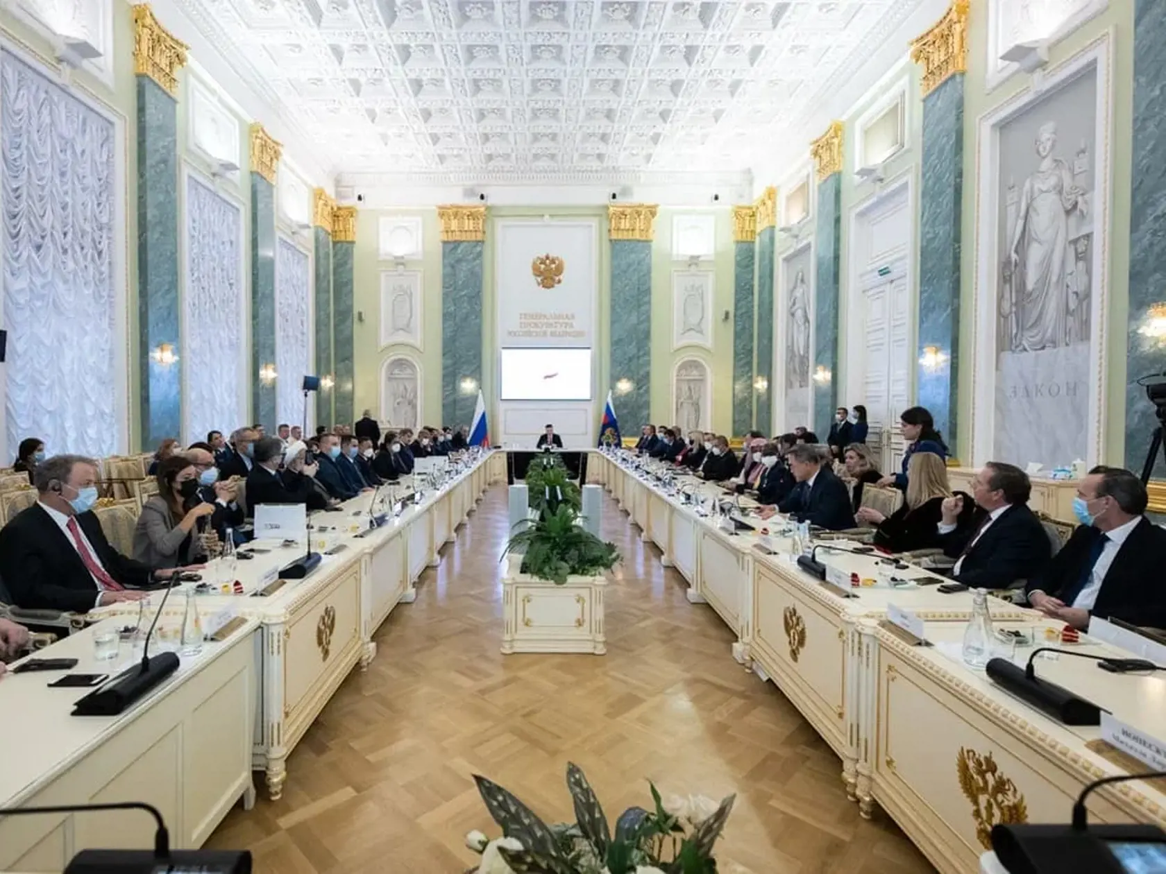 Generálny prokurátor Slovenskej republiky Maroš Žilinka a prvý námestník generálneho prokurátora Jozef Kandera sa v dňoch 11. až 13. januára 2022 zúčastnili na zahraničnej pracovnej cesty v Moskve.