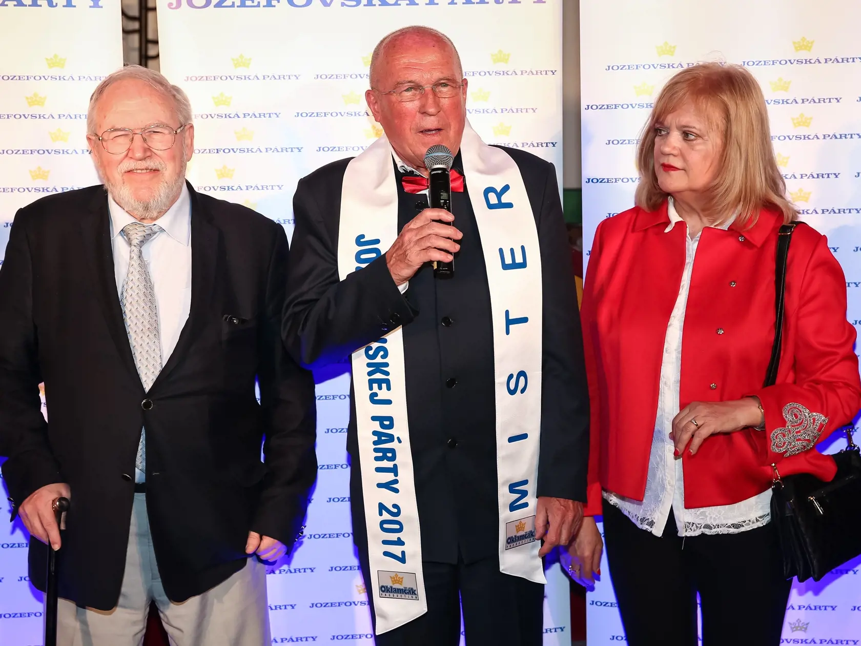 Jozefovska party Jozefa Oklamcaka spojena s oslavou jeho narodenin v Bratislavskej cinskej restauraciu Garden