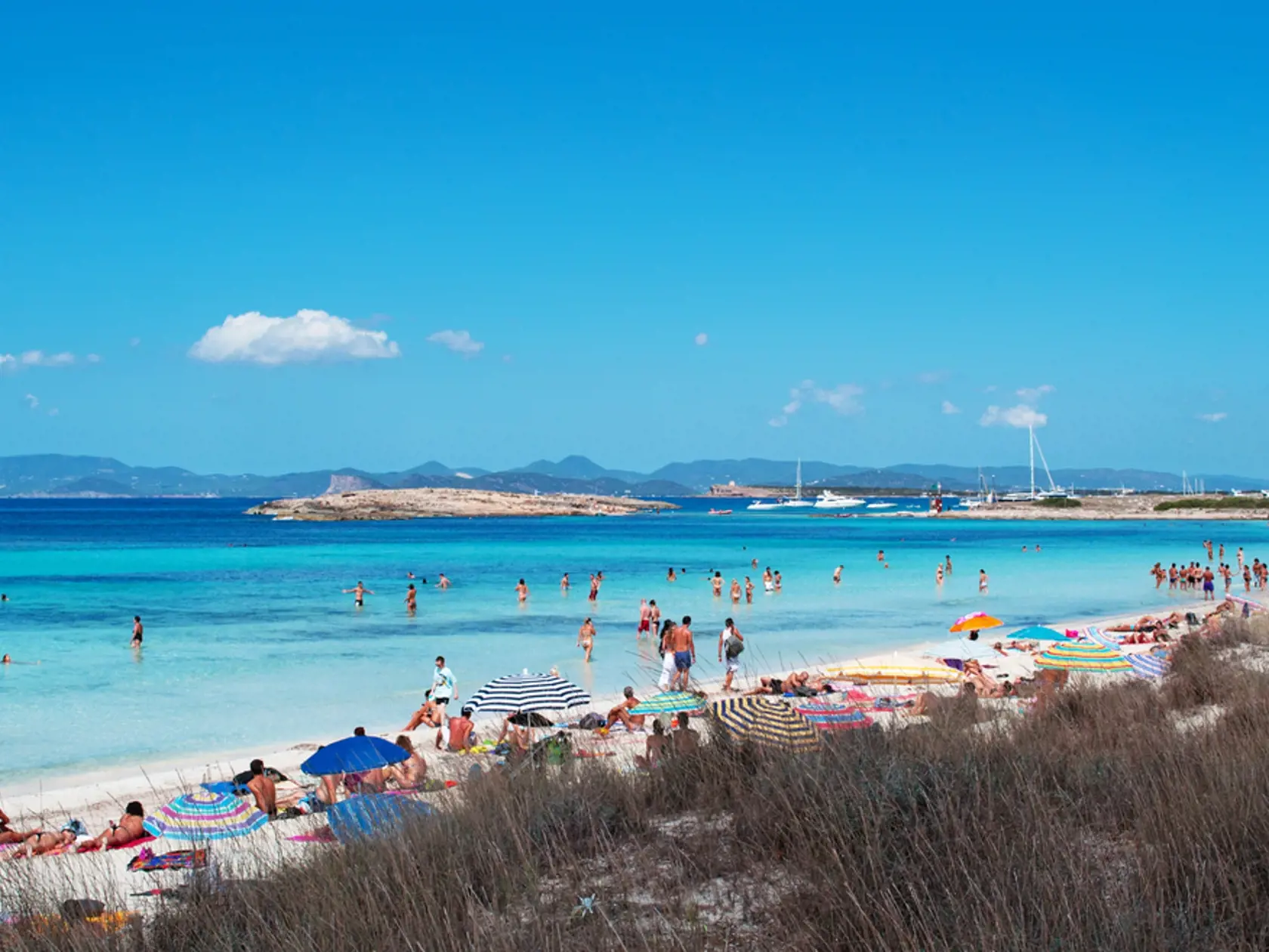 9. Playa de Ses Illetes, Formentera, Španielsko