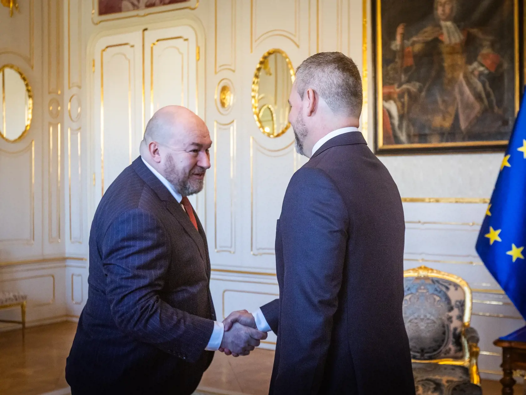 Prezident Slovenskej republiky Peter Pellegrini prijal poslanca Národnej rady SR Rudolfa Huliaka. Na snímke Rudolf Huliak a Peter Pellegrini.