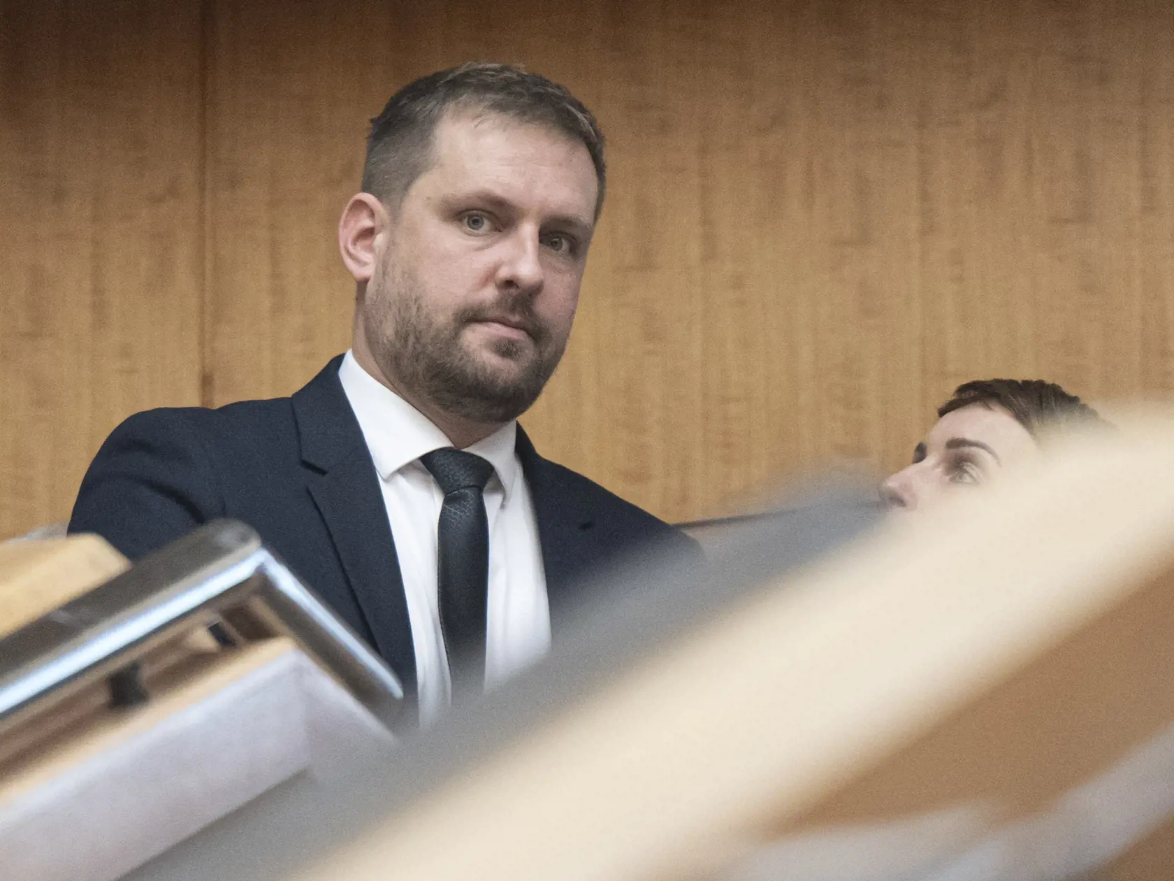 Na snímke minister zdravotníctva SR Kamil Šaško (Hlas-SD) prichádza na 65. rokovanie vlády SR v stredu 18. decembra 2024 v Bratislave. FOTO TASR - Martin Baumann
