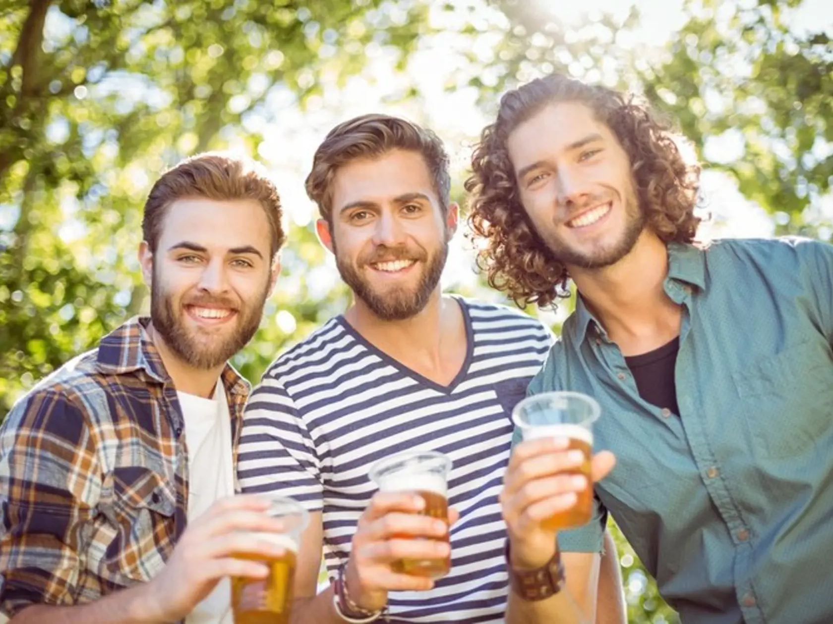 Lekári odporúčajú v letných mesiacoch hlavne obmedziť pivo a kolu a to z jednoduchých dôvodov.