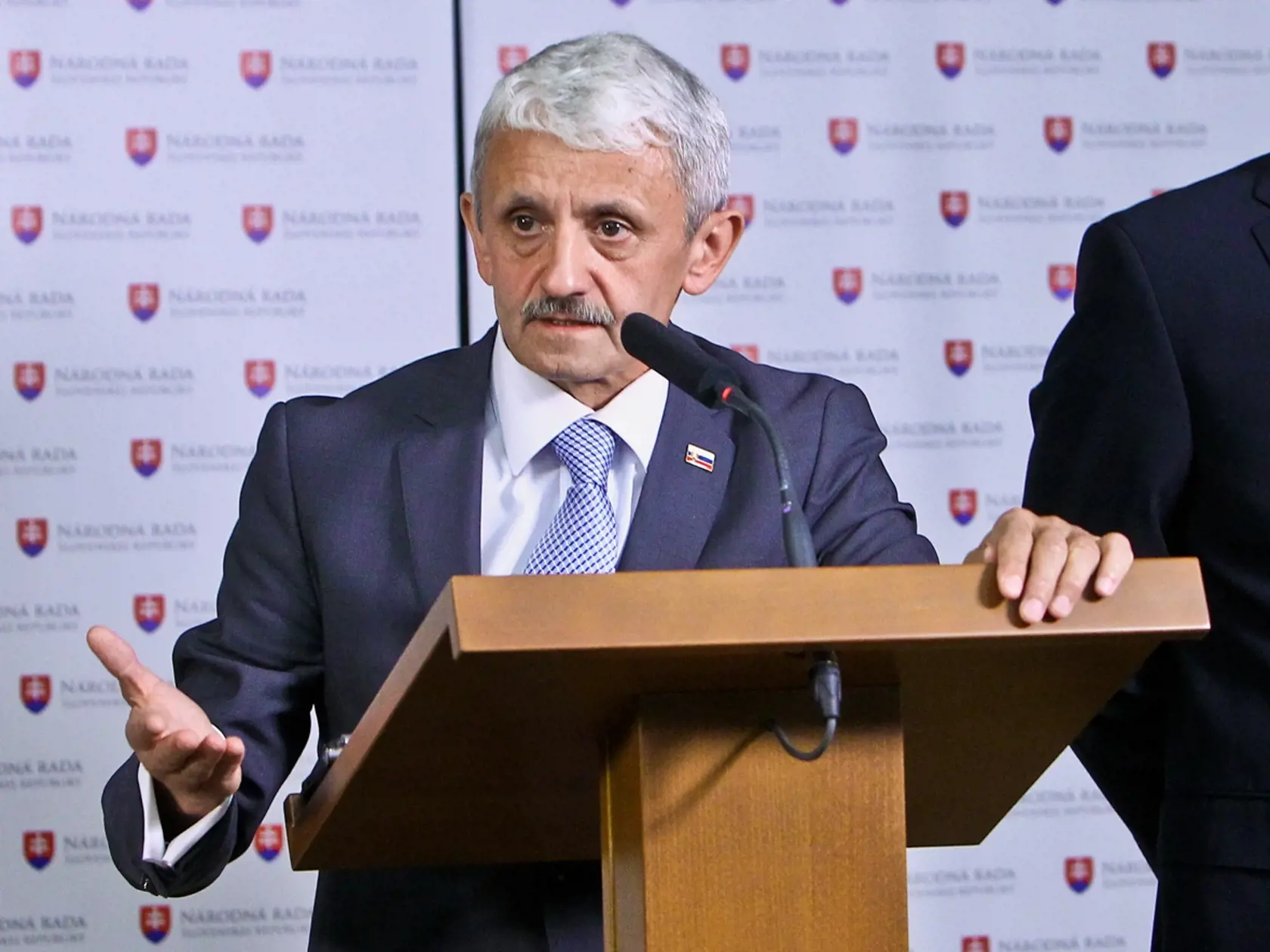 Mikuláš Dzurinda a Ivan Mikloš boli kedysi nerozlučná dvojica. Prvý bol v rokoch 1998 premiérom a druhý ministrom financií.