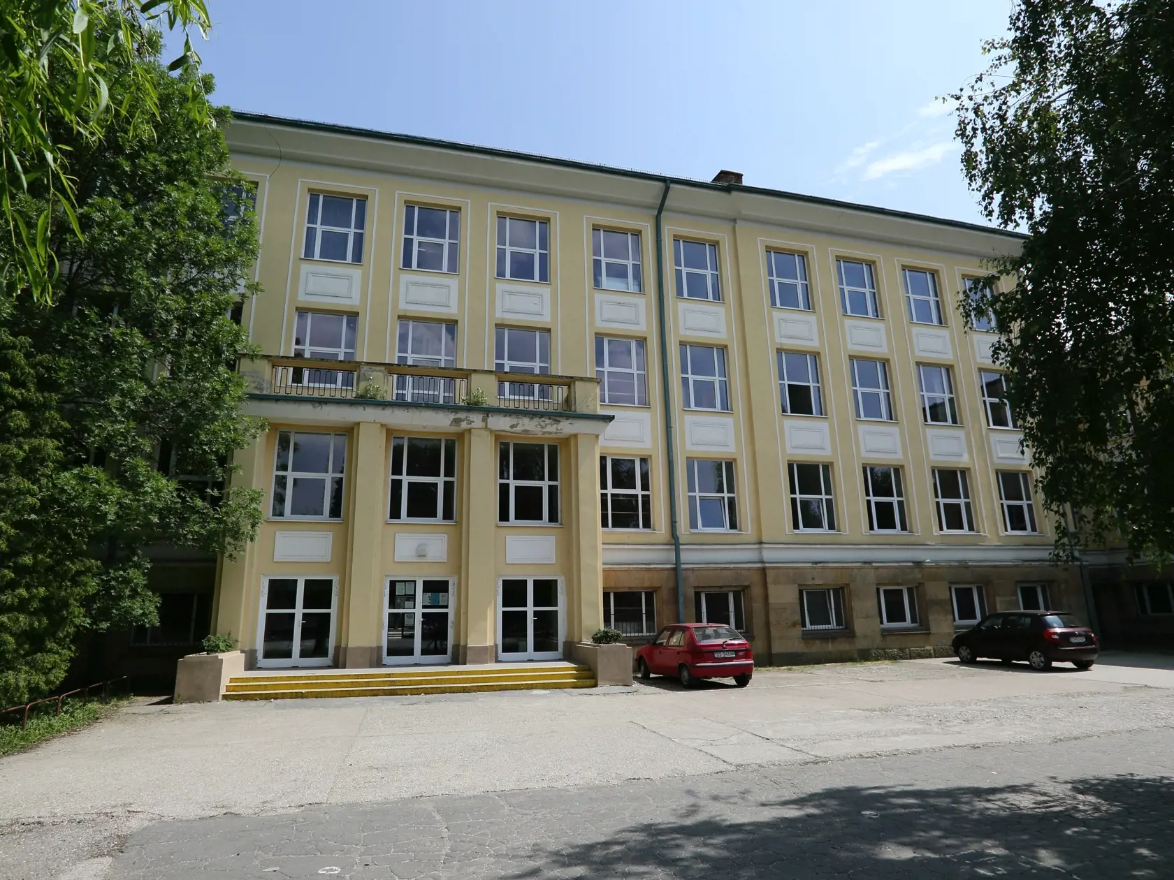 Na snímke Základná škola Mateja Bela v Šamoríne.