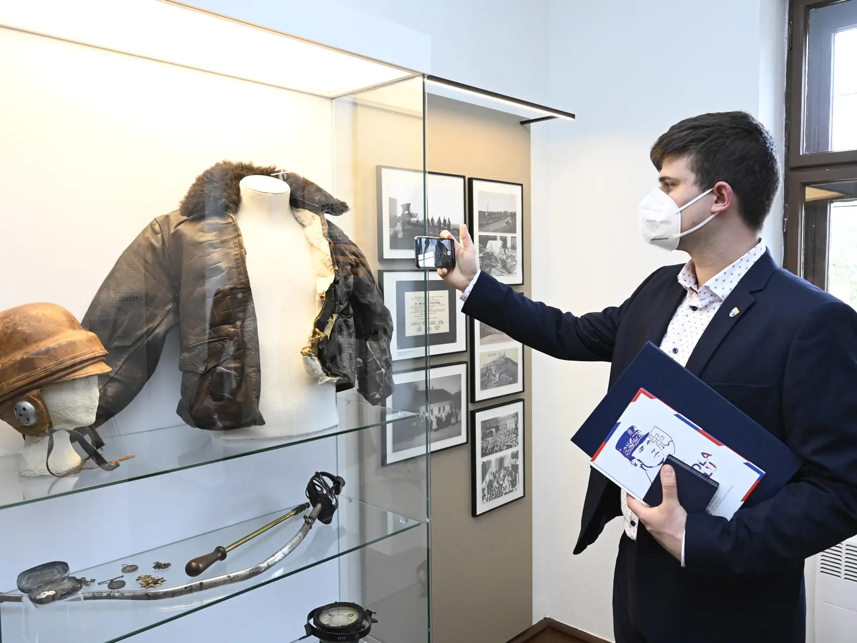 V rodnom dome Milana Rastislava Štefánika na Košariskách vznikla nová expozícia s viac ako 400 artefaktmi s názvom Milan Rastislav Štefánik. Generál – osloboditeľ. Počas prehliadky sa návštevník vráti v čase a priestore – ocitne sa pod hviezdnou oblohou na južnej pologuli, v Štefánikovom byte v Paríži, v jeho pracovni v Meudone a stane sa svedkom rozhovoru troch významných štátnikov, ktorí sa podieľali na vzniku Československa.