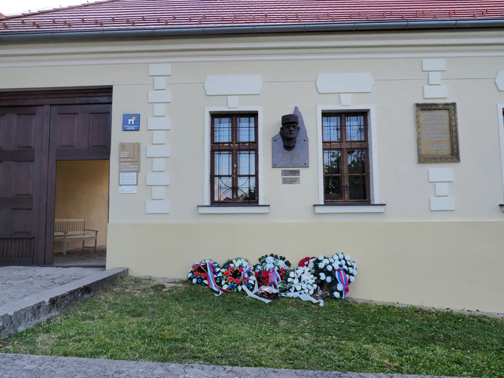Košariská a Bradlo boli obľúbeným miestom najväčšieho Slováka.
