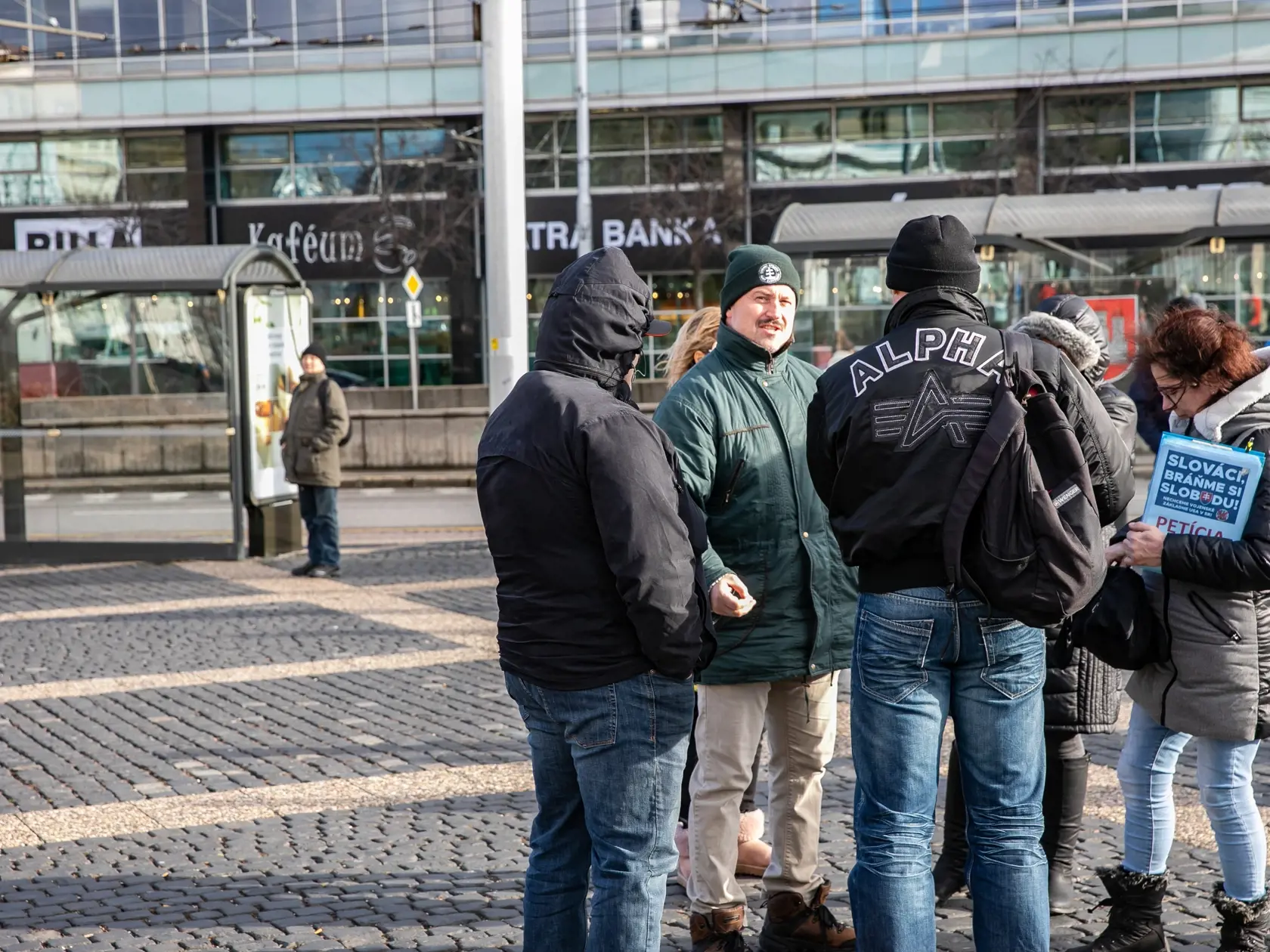 Protest proti obrannej dohode s USA. Na fotke je Marian Kotleba.