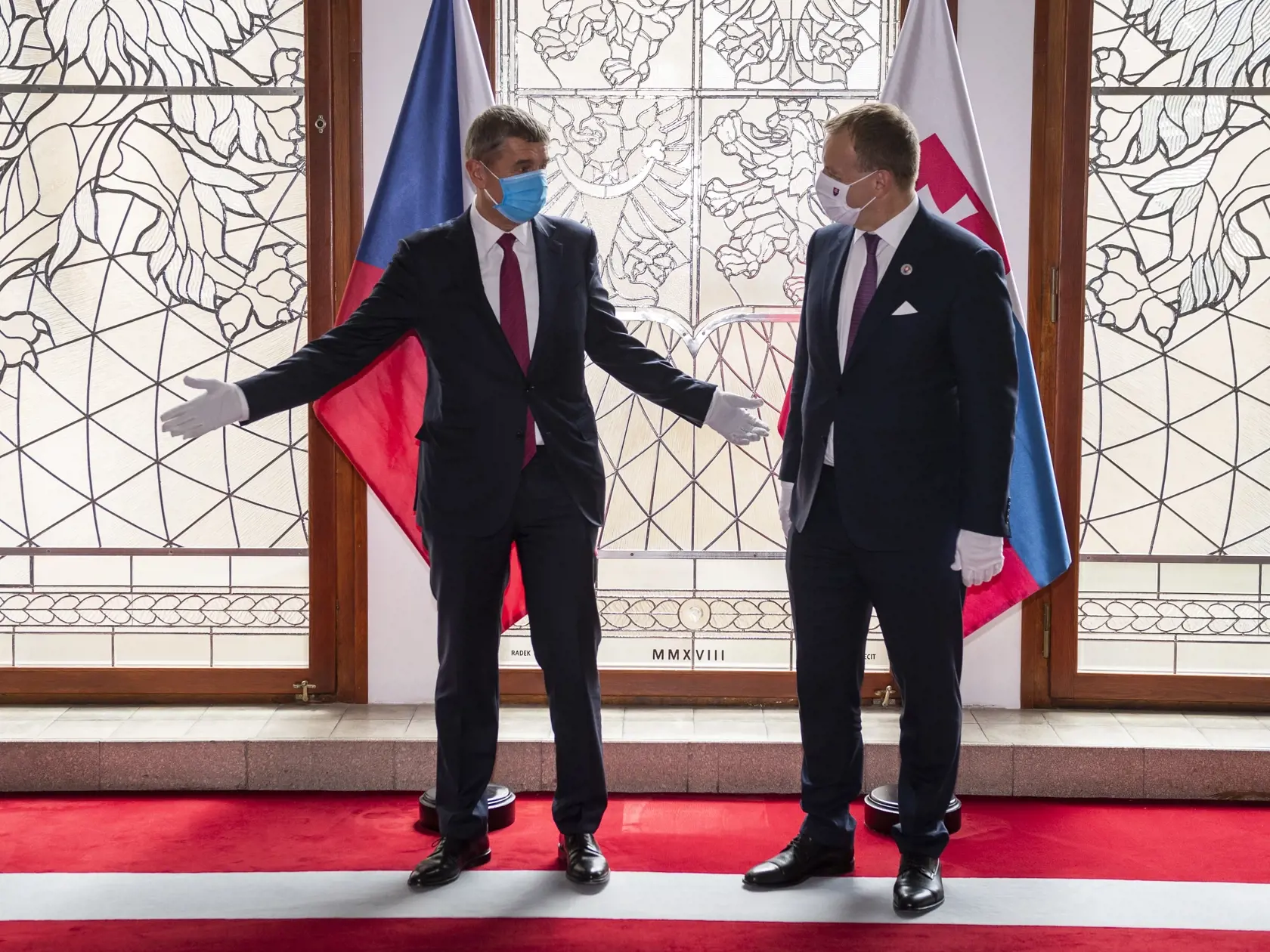 Predseda parlamentu Boris Kollár a predseda vlády ČR Andrej Babiš počas stretnutia na Úrade vlády Českej republiky.