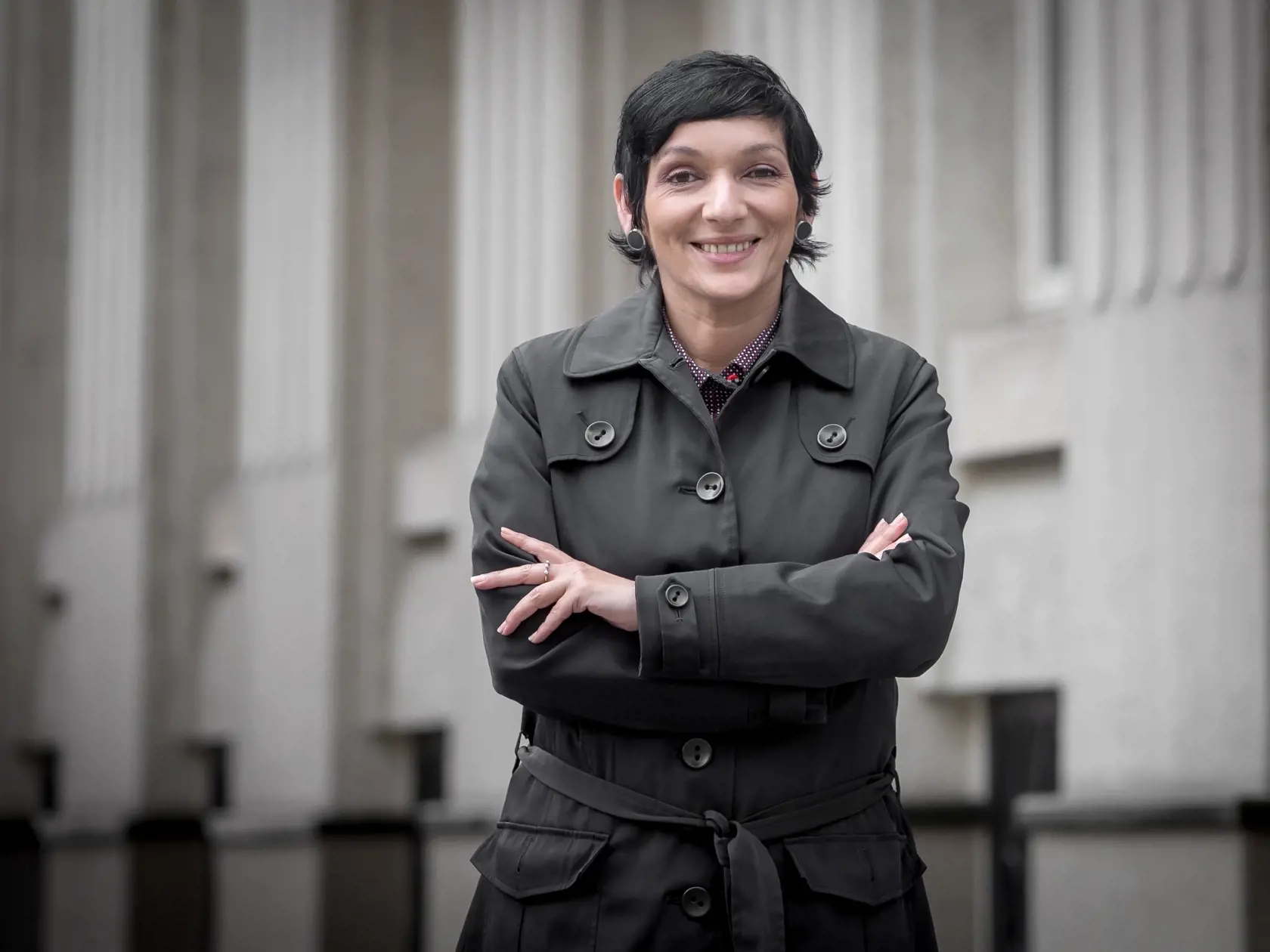 Bihariová rozoberá text učebnice nielen v statuse, ale aj v komentároch pod ním. Zaujímalo by ju, ako autorka učebnice klasifikuje černocha, keďže podľa političky vraj je tam zhruba milión odtieňov.