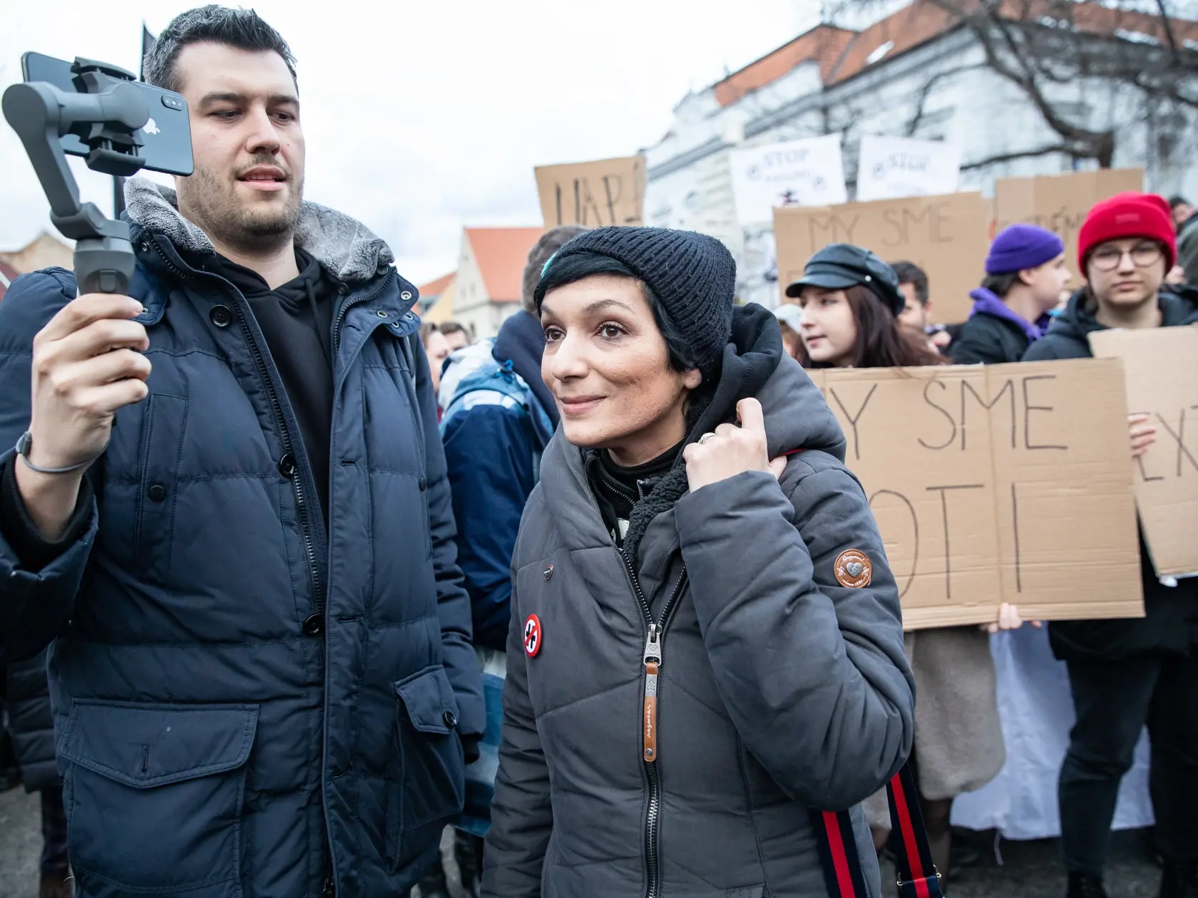 Predvolebná kampaň strany ĽSNS v Trnave. Na fotke je Irena Bihariová