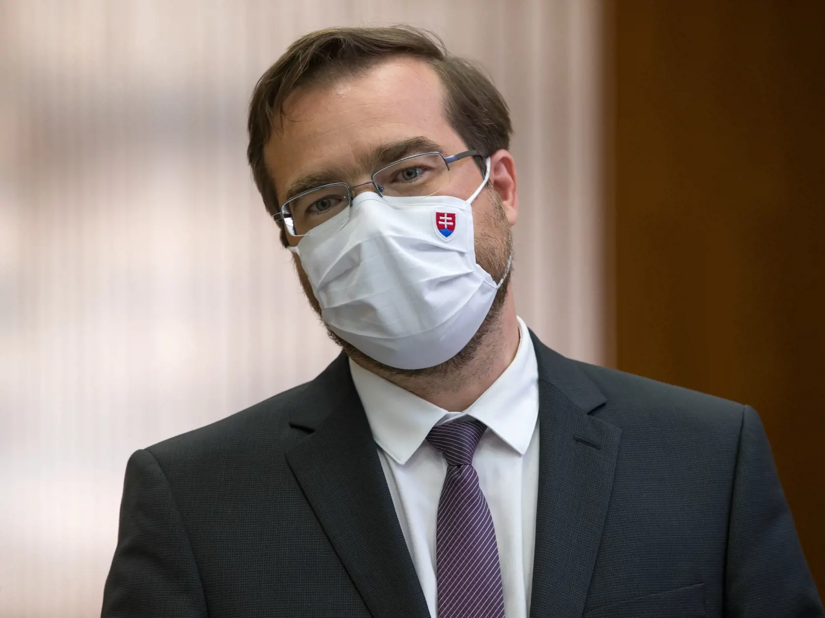Na snímke je minister zdravotníctva Marek Krajčí po zasadnutí vlády.