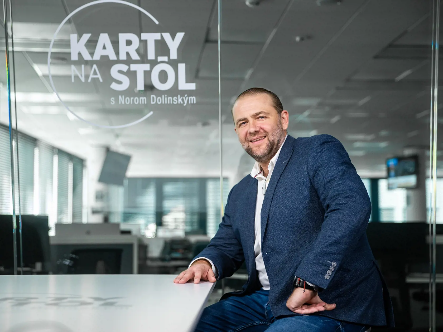 Diskusná relácia "Karty na stôl", ktorej hosťom bol Róbert Halák.
