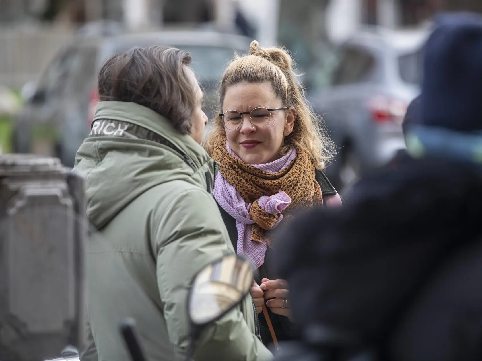 Kultúrny protest pred ministerstvom kultúry počas výberového konania na pozíciu riaditeľa SNG.
Bývalý riaditeľ SND Matej Drlička a herečka Kristína Tormová.