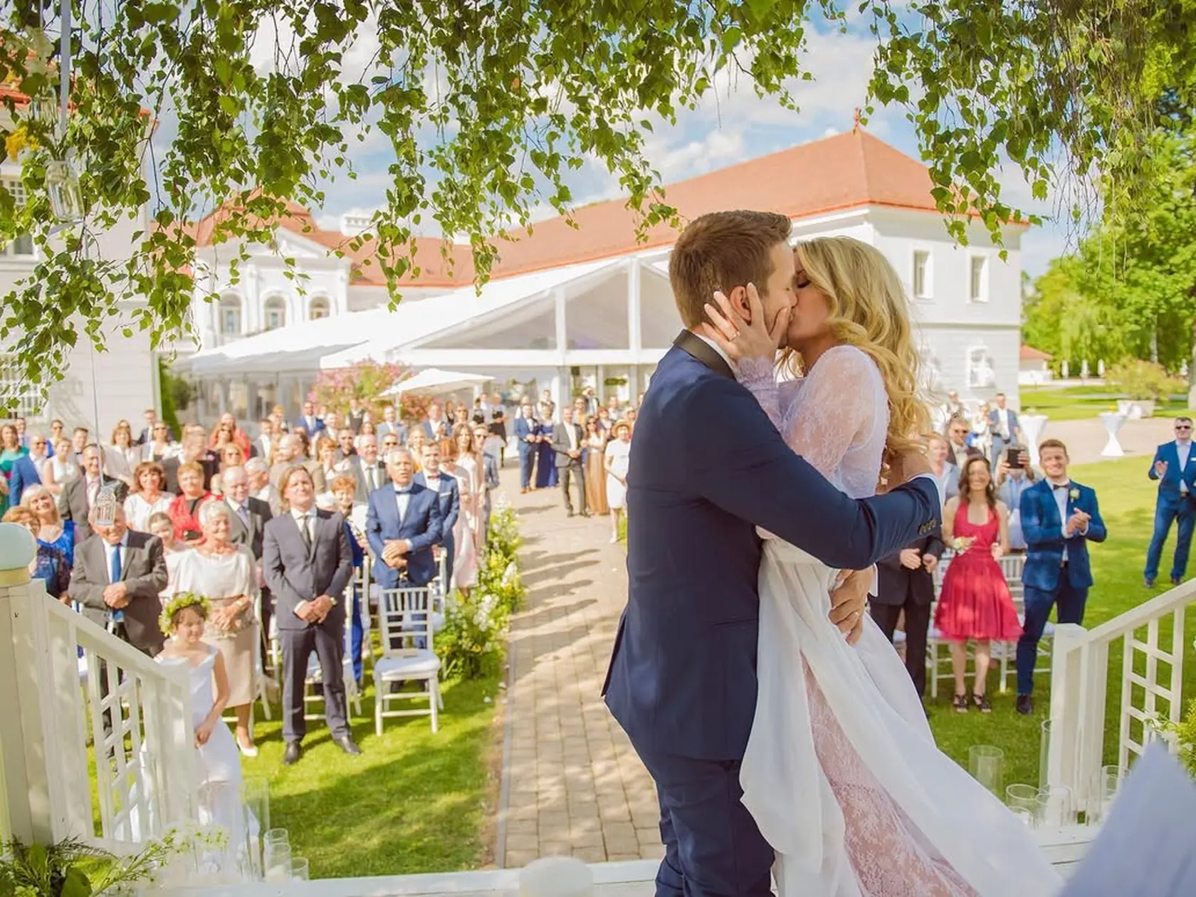 O Adelinej a Viktorovejtajnej svadbe takmer nikto nevedel.