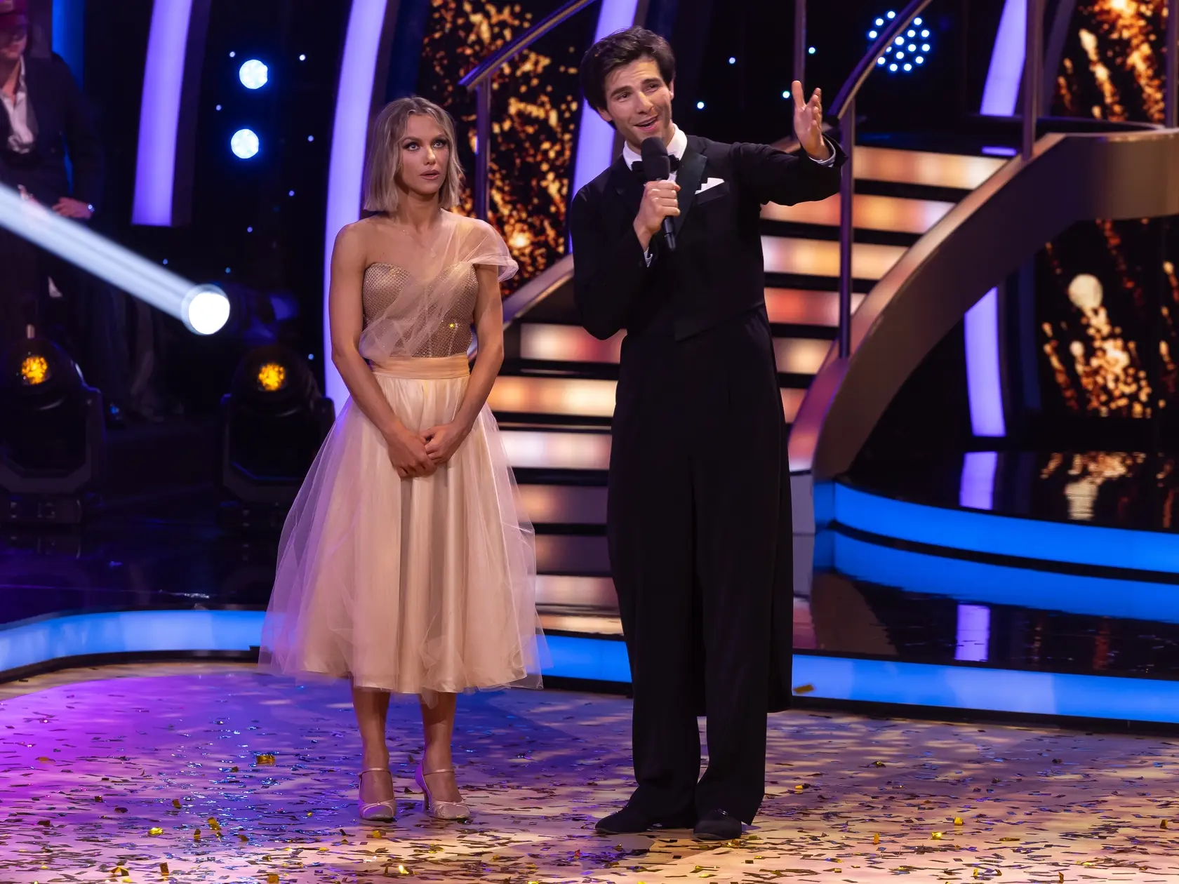 Let’s Dance - záverečné kolo tanečnej šou televízie Markíza, ktorej víťazným párom sa stal herec Kristián Baran s tanečnou partnerkou Dominikou Roškovou.