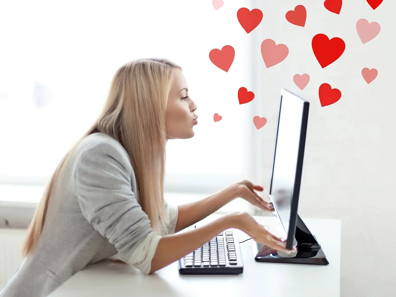 Lásku možno nájsť aj cez internet.
