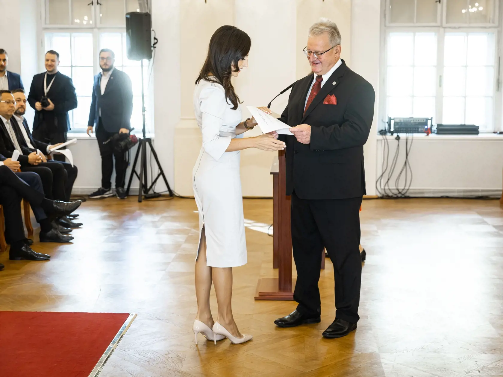 Slávnostné odovzdávanie osvedčení poslancom Národnej rady SR v Bratislave. Na snímke Zuzana Dolinková. 