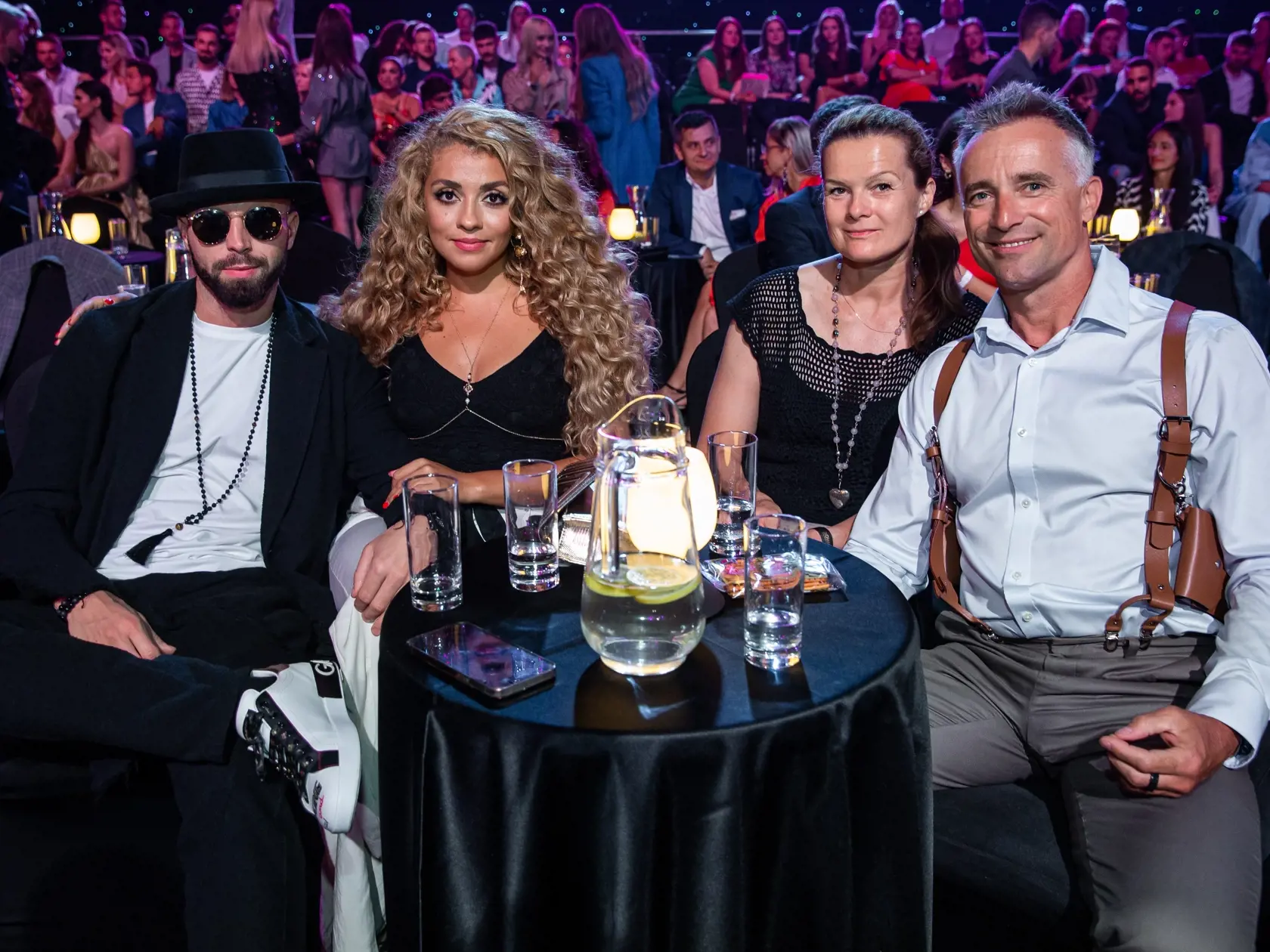 Galavečer Social Awards Slovakia "SOWA" v Bratislave. Na snímke Maroš Molnár s manželkou, Jany Landl a Vierka Ayisi.