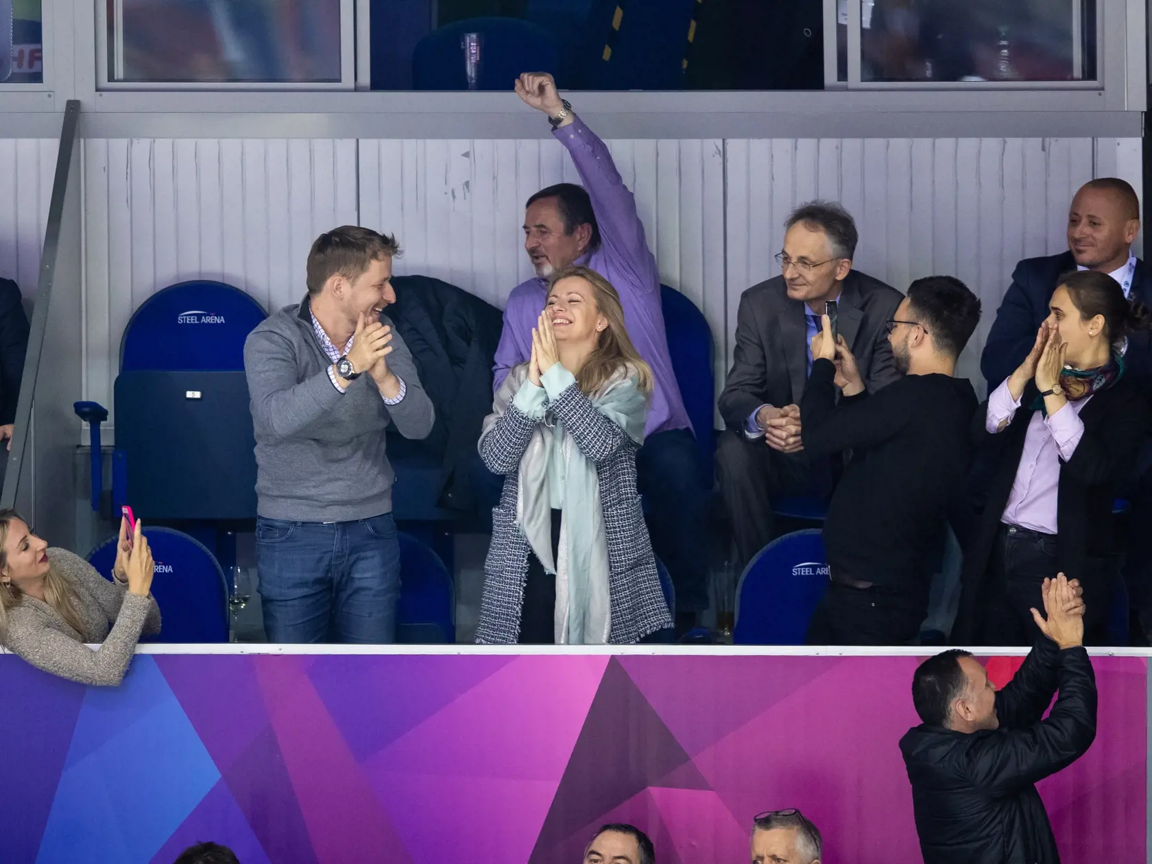 Na snímke prezidentka Zuzana Čaputová a Michal Repa (vľavo) v hľadisku počas zápasu A skupiny IIHF Majstrovstiev sveta v ľadovom hokeji 2019 medzi Slovenskom a Nemeckom.
