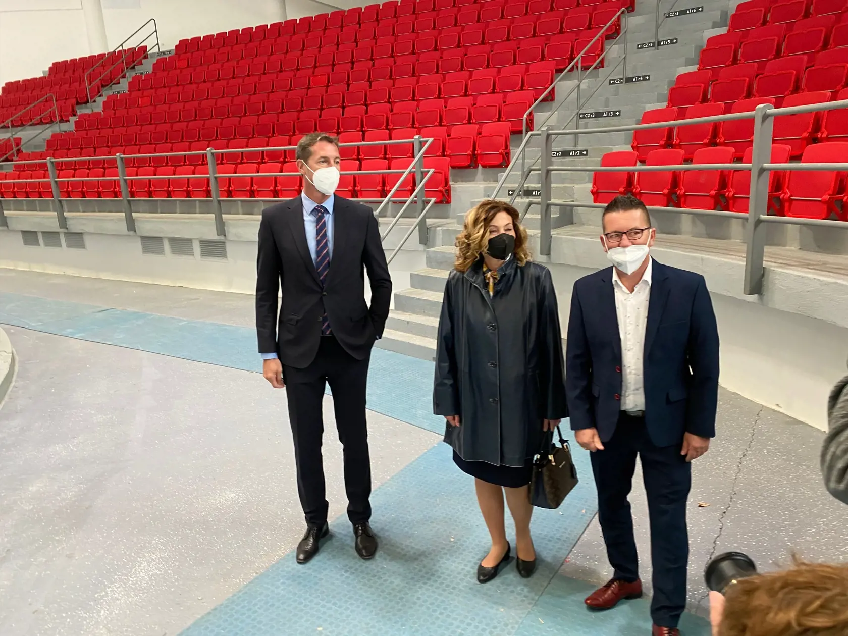 Na otvorení opraveného zimného štadióna v septembri tohto roka prišla primátorka Prešova Andrea Turčanová aj župan Milan Majerský, vpravo Róbert Ľupták.