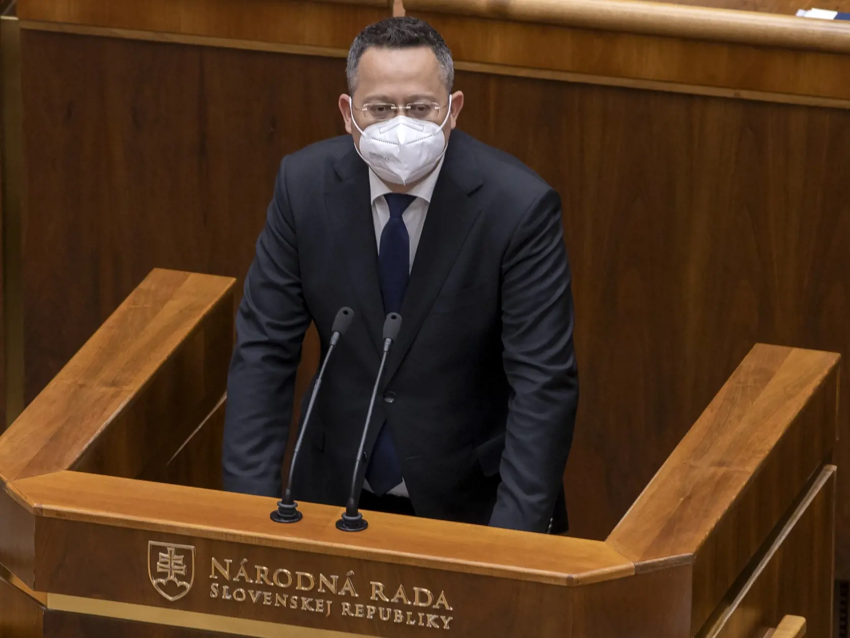 Poslanec Smeru Ladislav Kamenický vytiahol dnes na ministerku spravodlivosti Máriu Kolíkovú ďalšiu "kauzu". Ministerka ju argumentačne jasne vysvetlila.