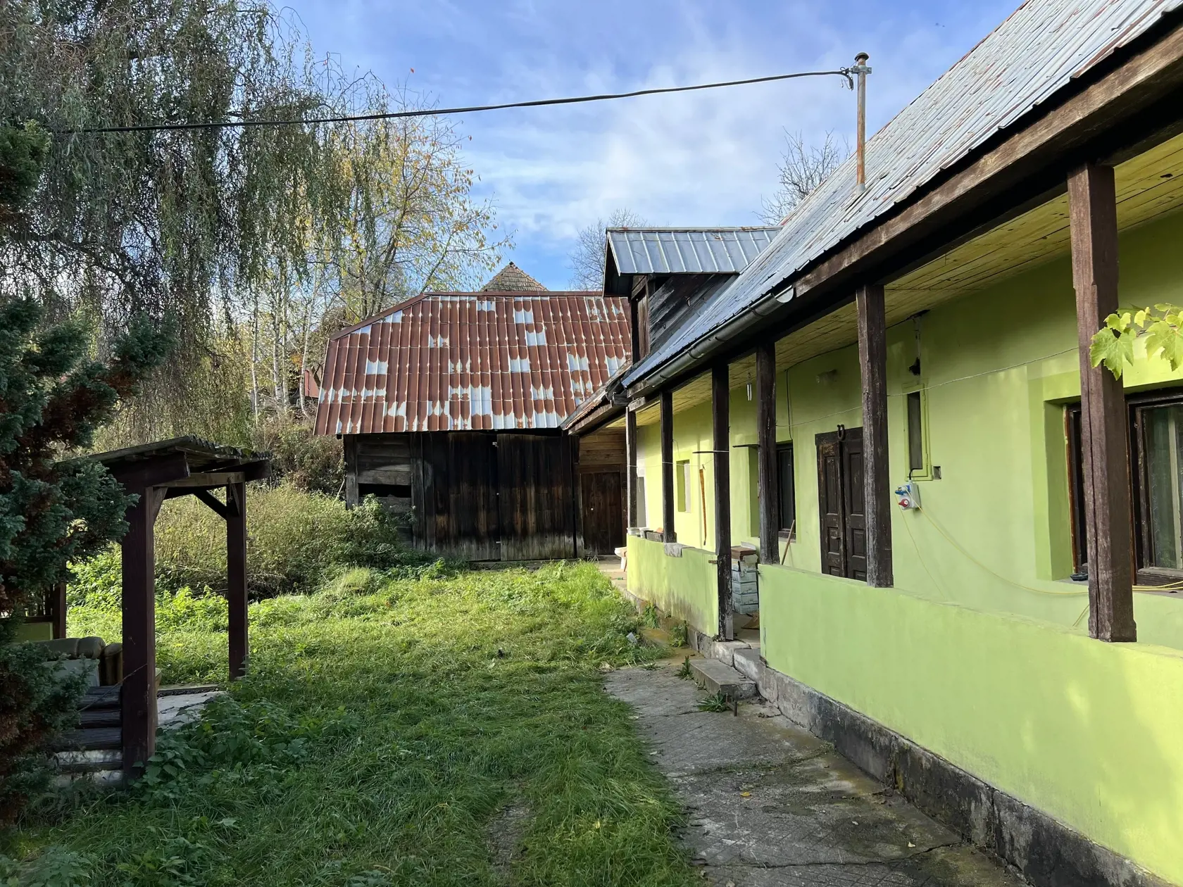 odľa jeho slov to bol milý a nekonfliktný pár, no Radoslavov odchod Viktória zvládala stále hrošie. Desivé je aj to, čo sa dialo tesne pred jej rozhodnutím vziať život sebe i dcérke.