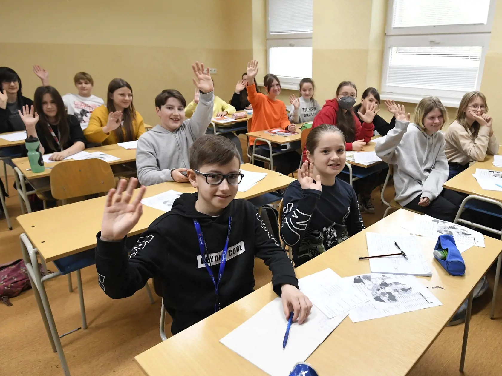 Chrípková sezóna robí problémy najmä na školách.