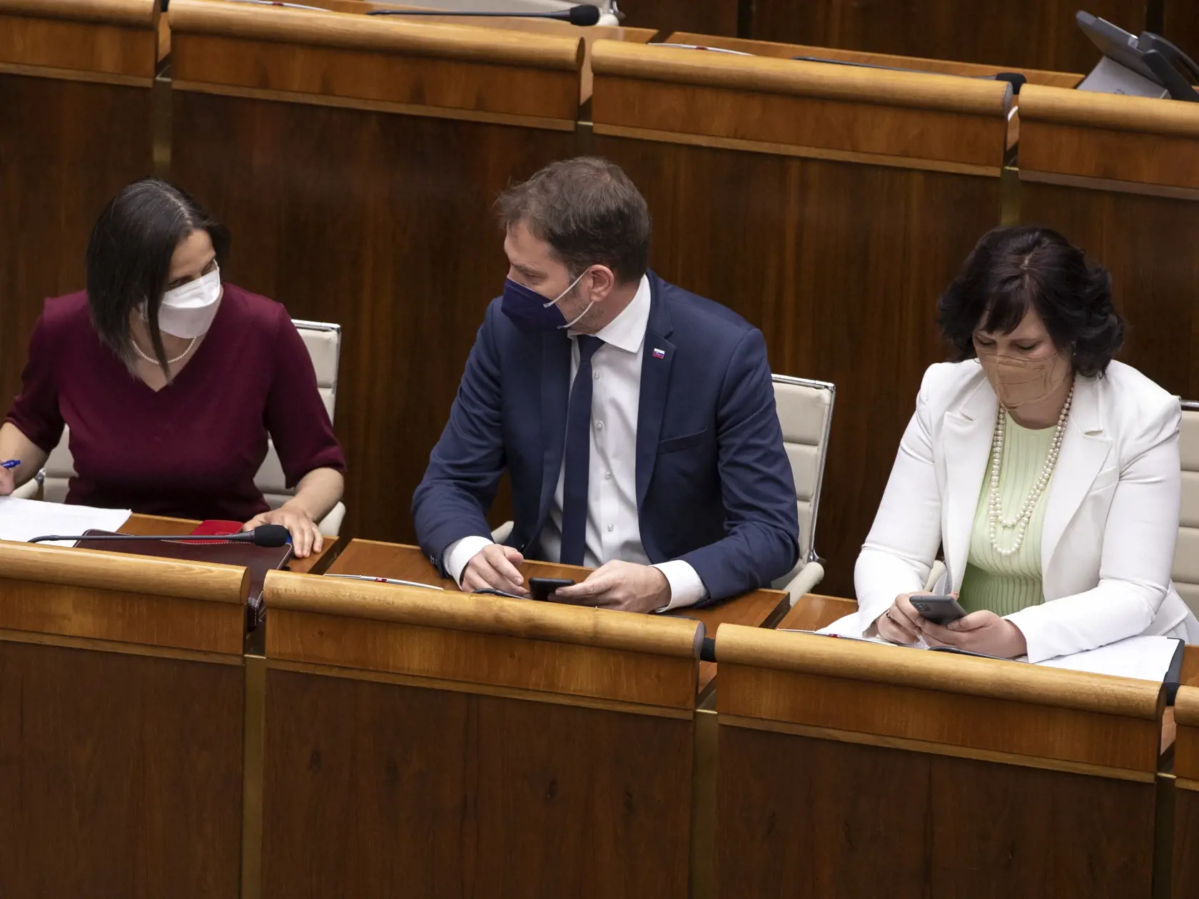 29. schôdza Národnej rady SR, na ktorej bol okrem iného prerokovaný aj poslanecký návrh vyslovenia nedôvery členovi vlády SR Márii Kolíkovej poverenej riadením Ministerstva spravodlivosti Slovenskej republiky.