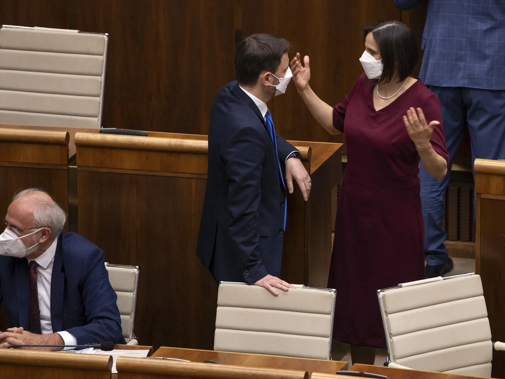 29. schôdza Národnej rady SR, na ktorej bol okrem iného prerokovaný aj poslanecký návrh vyslovenia nedôvery členovi vlády SR Márii Kolíkovej poverenej riadením Ministerstva spravodlivosti Slovenskej republiky.