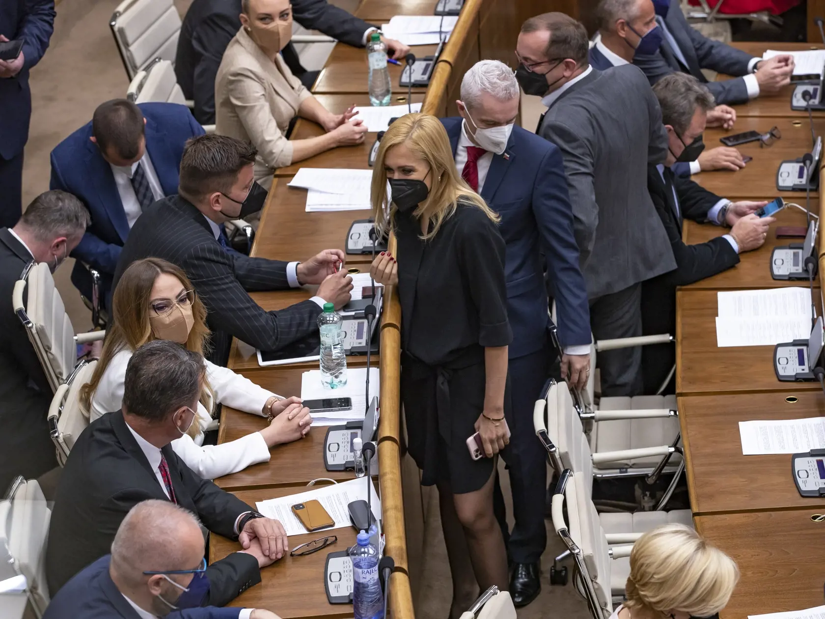 29. schôdza Národnej rady SR, na ktorej bol okrem iného prerokovaný aj poslanecký návrh vyslovenia nedôvery členovi vlády SR Márii Kolíkovej poverenej riadením Ministerstva spravodlivosti Slovenskej republiky.