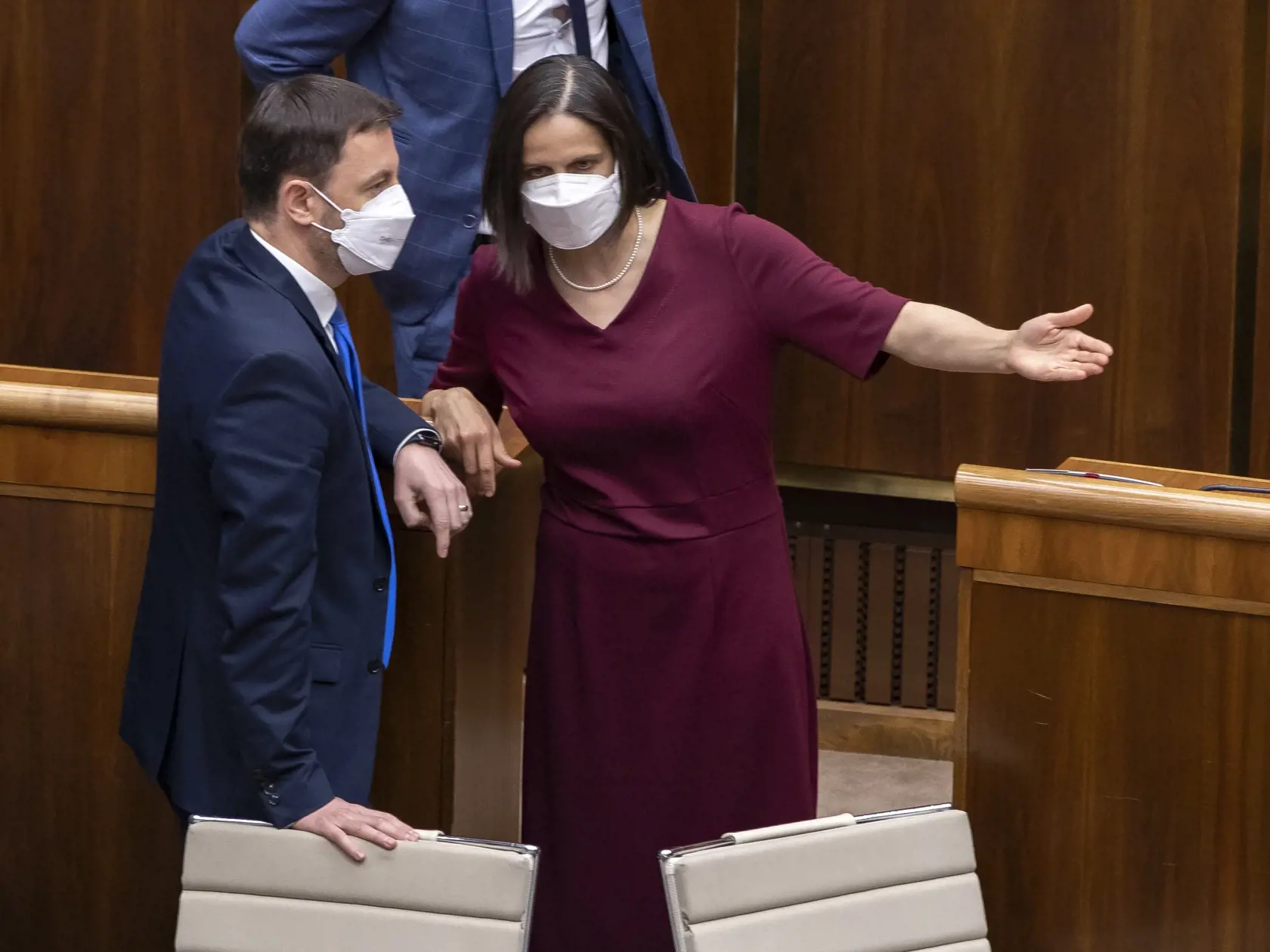29. schôdza Národnej rady SR, na ktorej bol okrem iného prerokovaný aj poslanecký návrh vyslovenia nedôvery členovi vlády SR Márii Kolíkovej poverenej riadením Ministerstva spravodlivosti Slovenskej republiky.