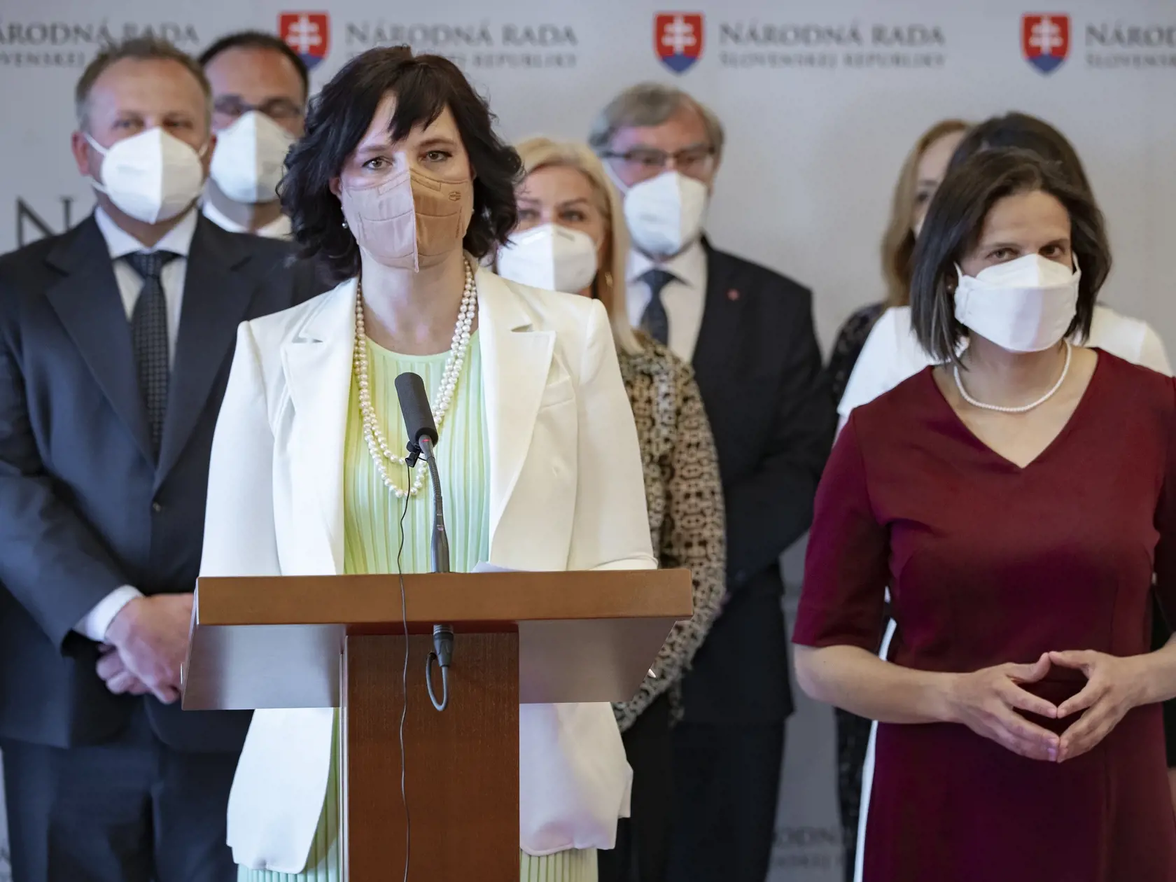 29. schôdza Národnej rady SR, na ktorej bol okrem iného prerokovaný aj poslanecký návrh vyslovenia nedôvery členovi vlády SR Márii Kolíkovej poverenej riadením Ministerstva spravodlivosti Slovenskej republiky.