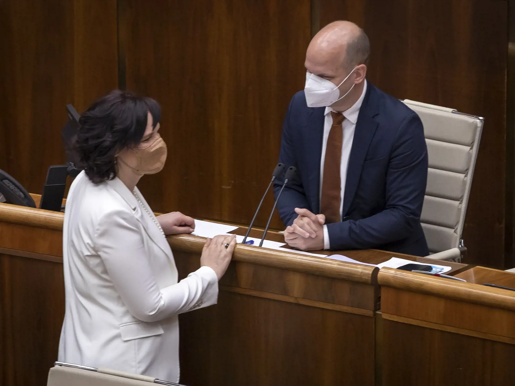 29. schôdza Národnej rady SR, na ktorej bol okrem iného prerokovaný aj poslanecký návrh vyslovenia nedôvery členovi vlády SR Márii Kolíkovej poverenej riadením Ministerstva spravodlivosti Slovenskej republiky.