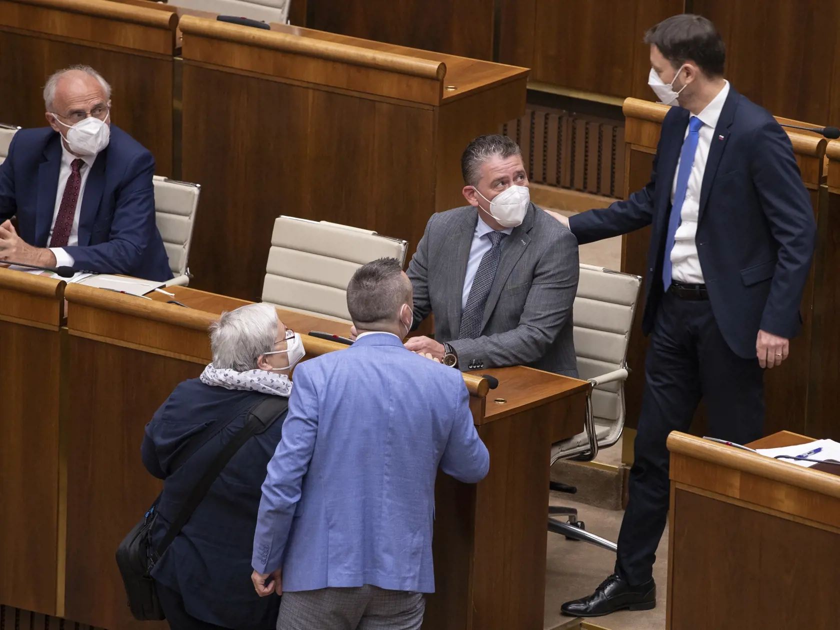 29. schôdza Národnej rady SR, na ktorej bol okrem iného prerokovaný aj poslanecký návrh vyslovenia nedôvery členovi vlády SR Márii Kolíkovej poverenej riadením Ministerstva spravodlivosti Slovenskej republiky.