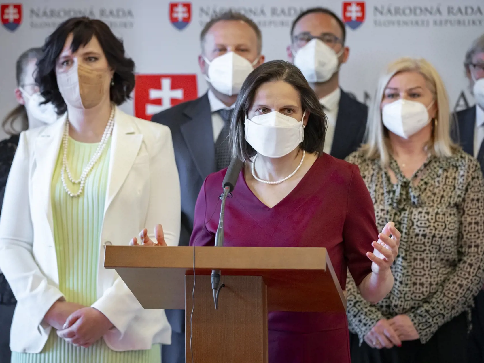 29. schôdza Národnej rady SR, na ktorej bol okrem iného prerokovaný aj poslanecký návrh vyslovenia nedôvery členovi vlády SR Márii Kolíkovej poverenej riadením Ministerstva spravodlivosti Slovenskej republiky.
