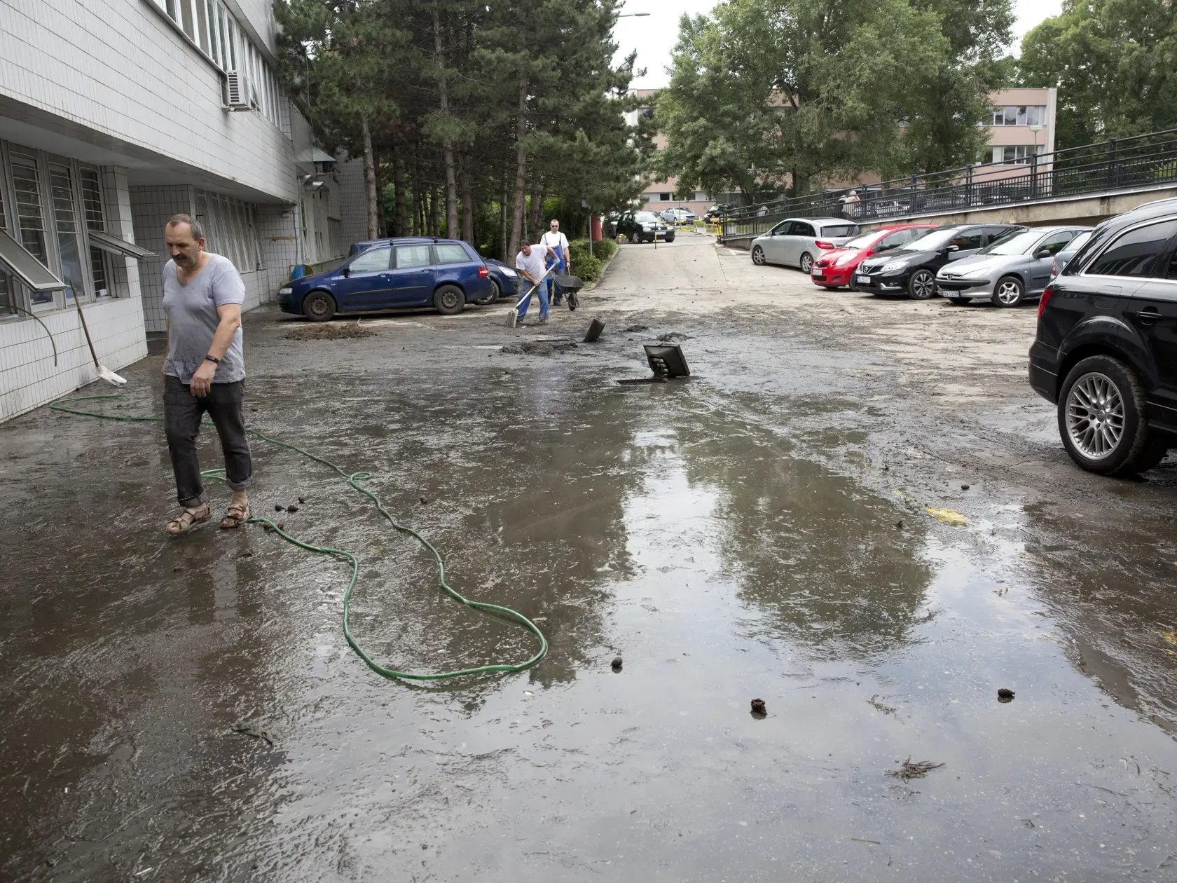 Ružinov nemocnica
Na snímke následky zatopeného suterénu v lôžkovej časti nemocnice