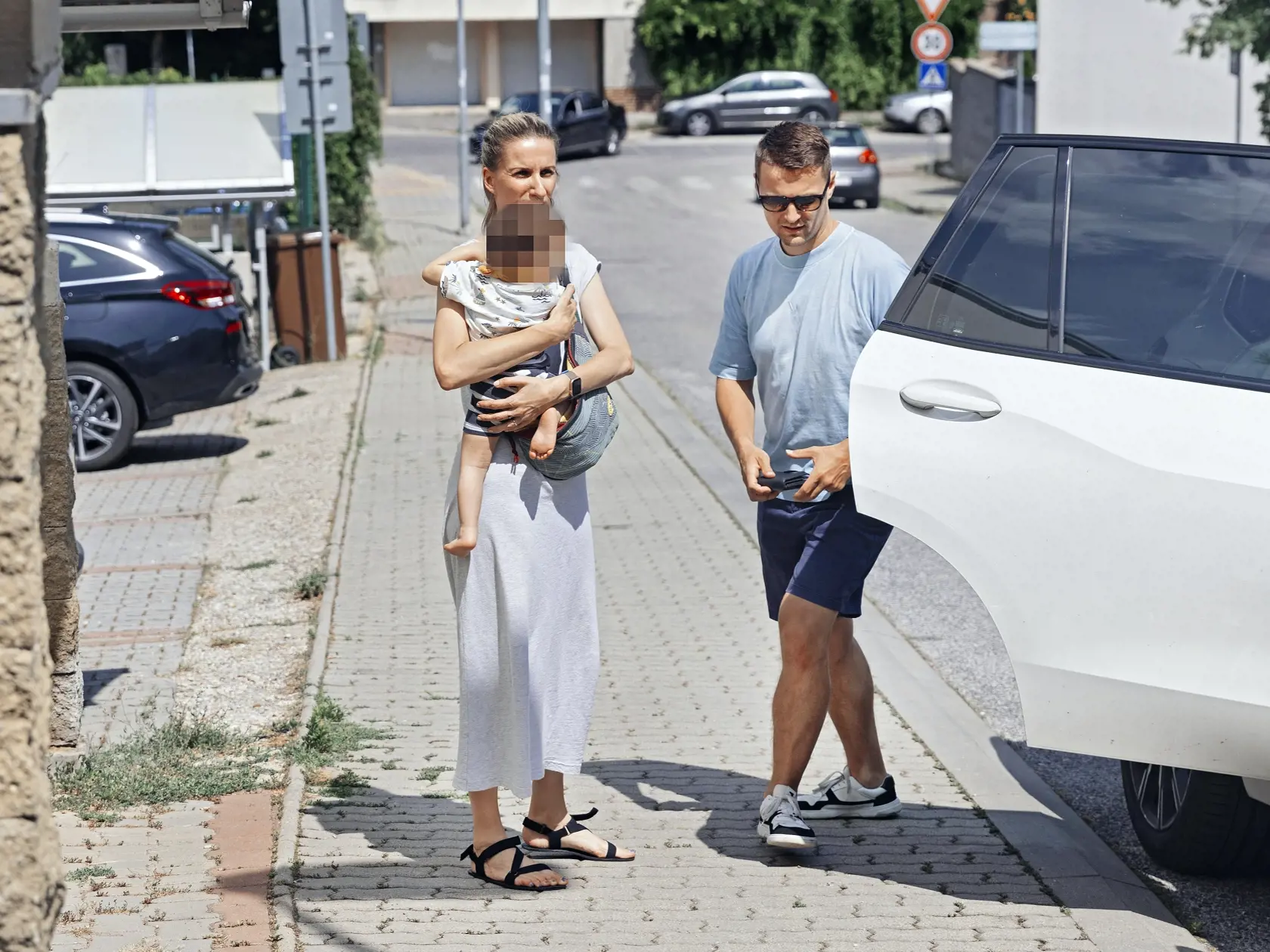 Viktor a Adela pred časom so synom Maxom.
